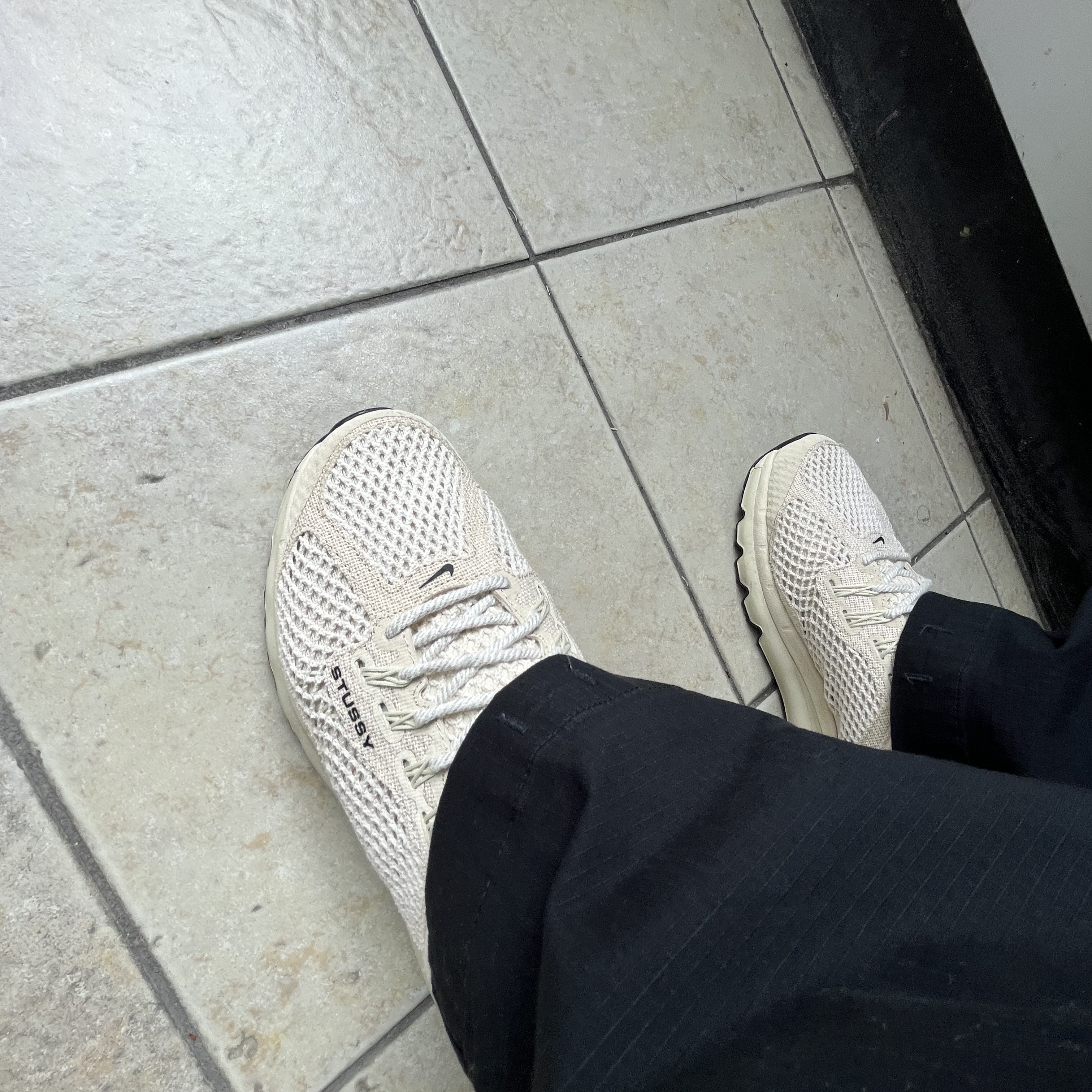 Nike x Stussy Air Max 2013 Fossil 착용 스타일