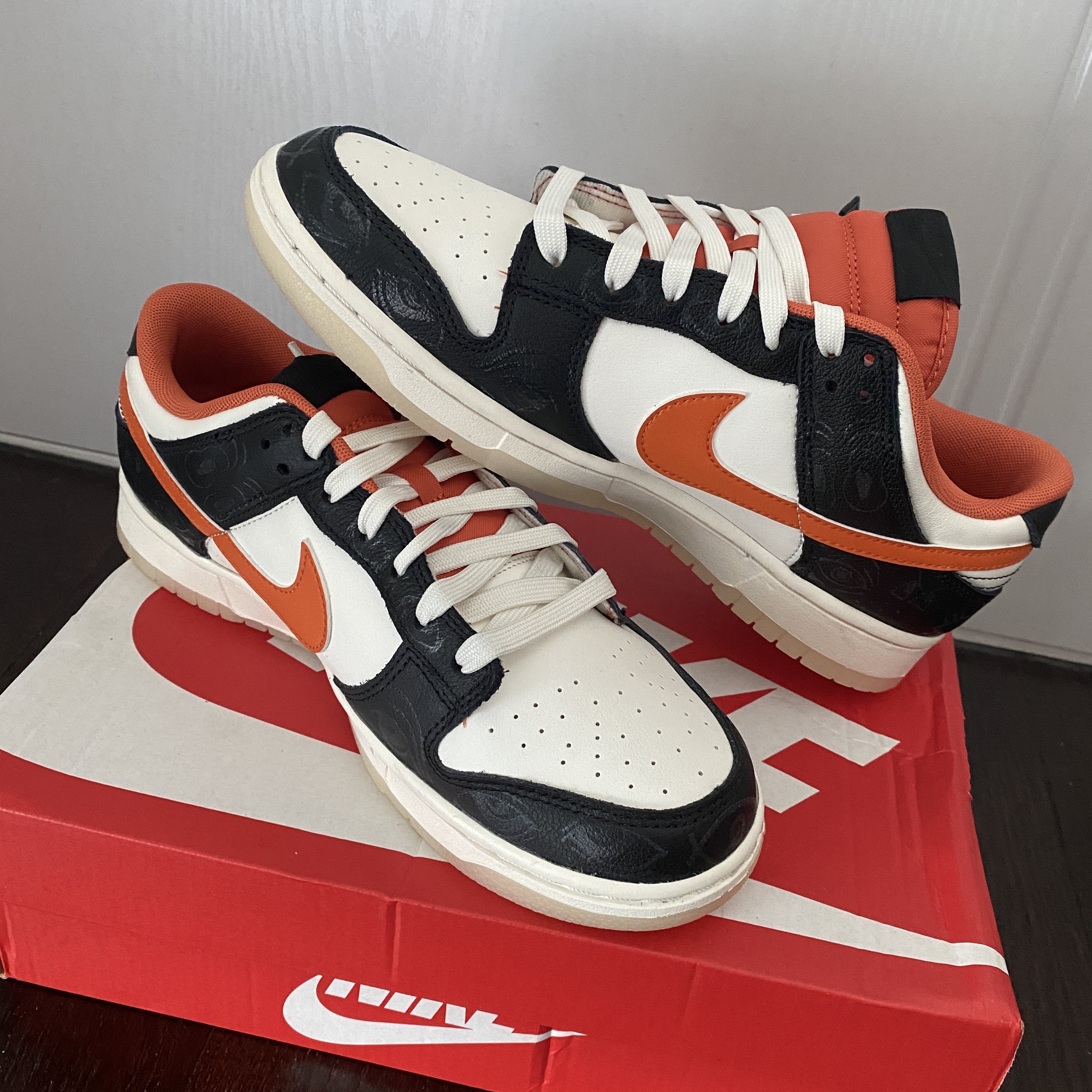 Nike Dunk Low Retro PRM Halloween 착용 스타일