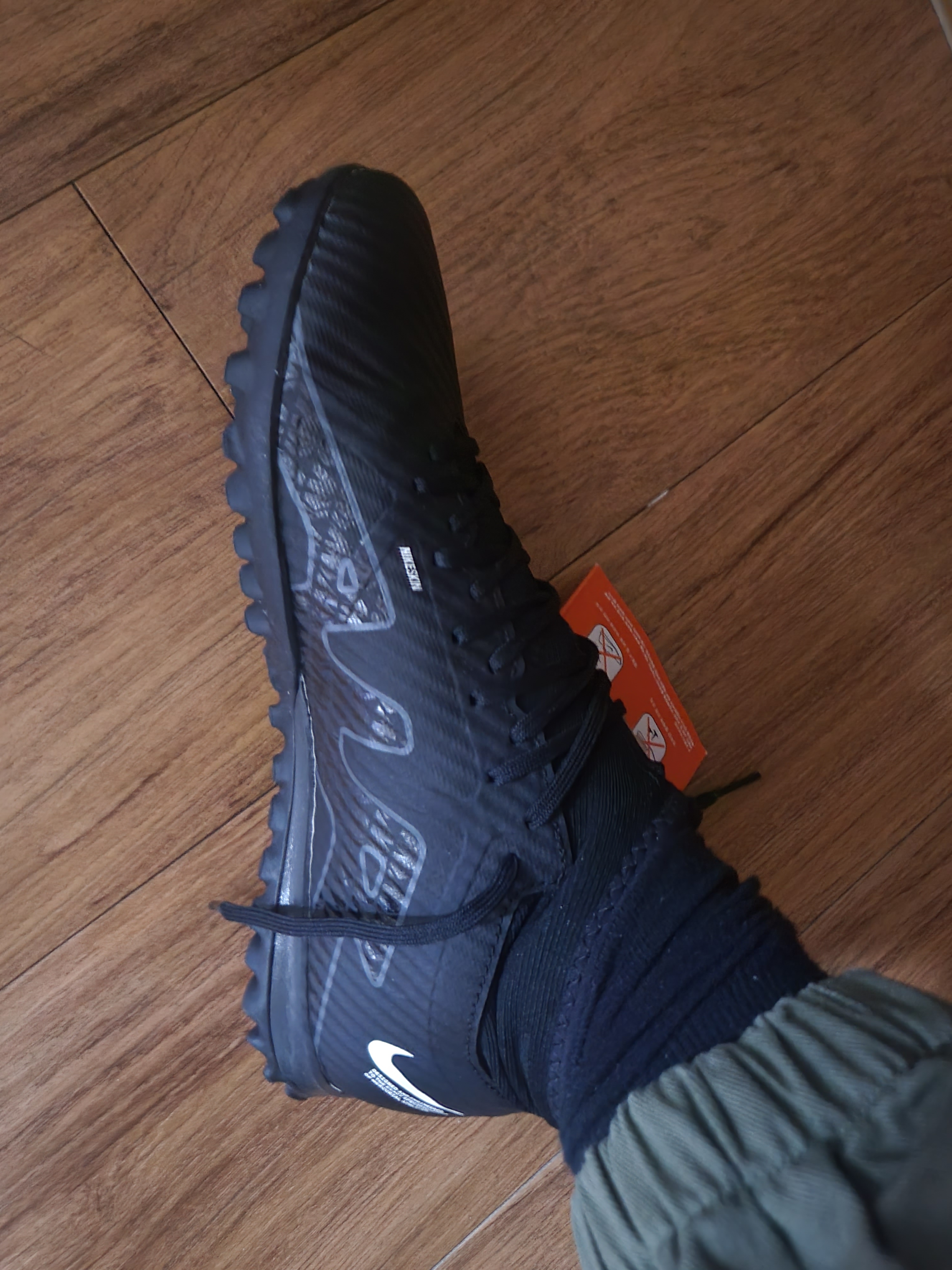 Nike Zoom Mercurial Vapor 15 Pro TF Black 착용 스타일 - 3