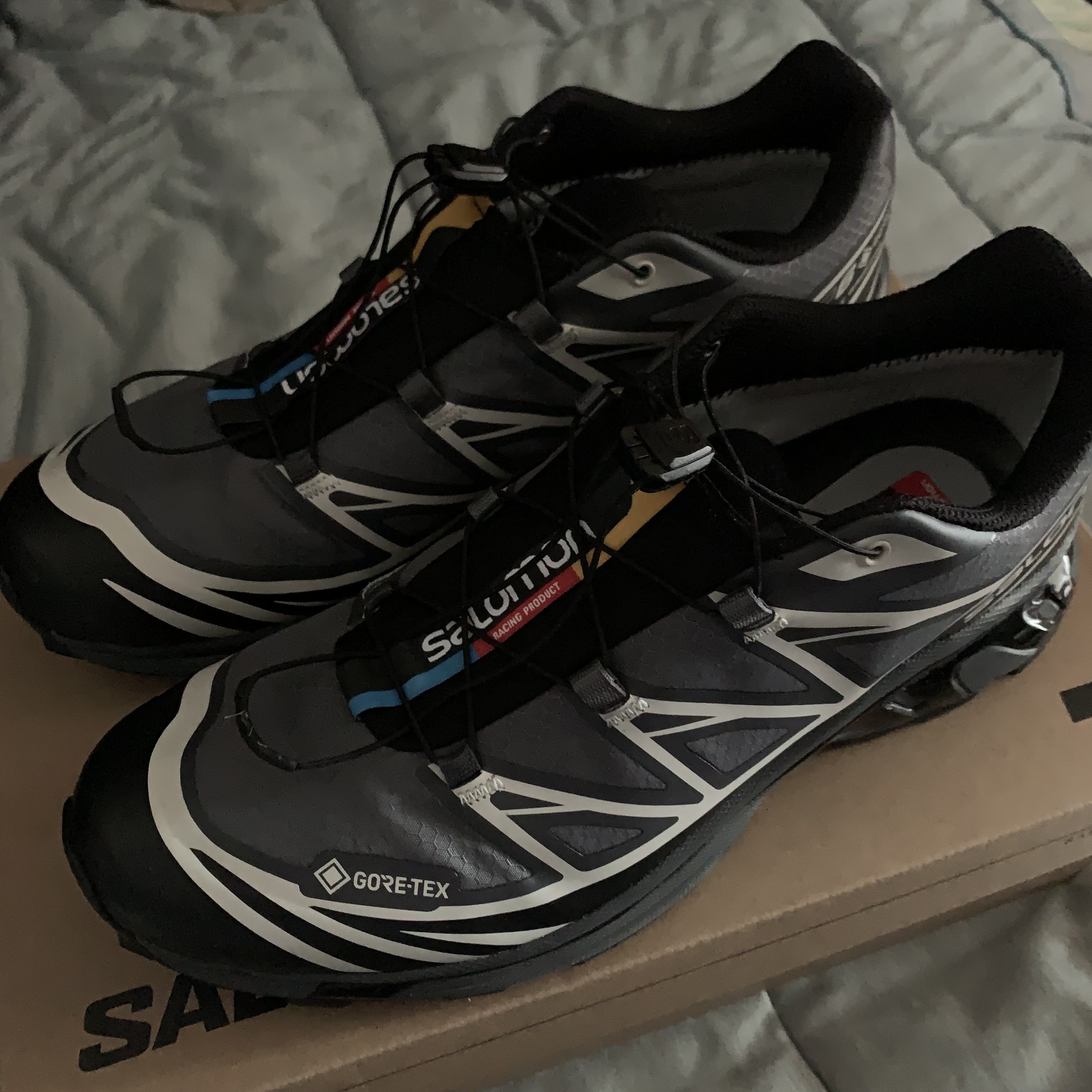 Salomon XT-6 Gore-Tex Black Ebony 착용 스타일 - 2