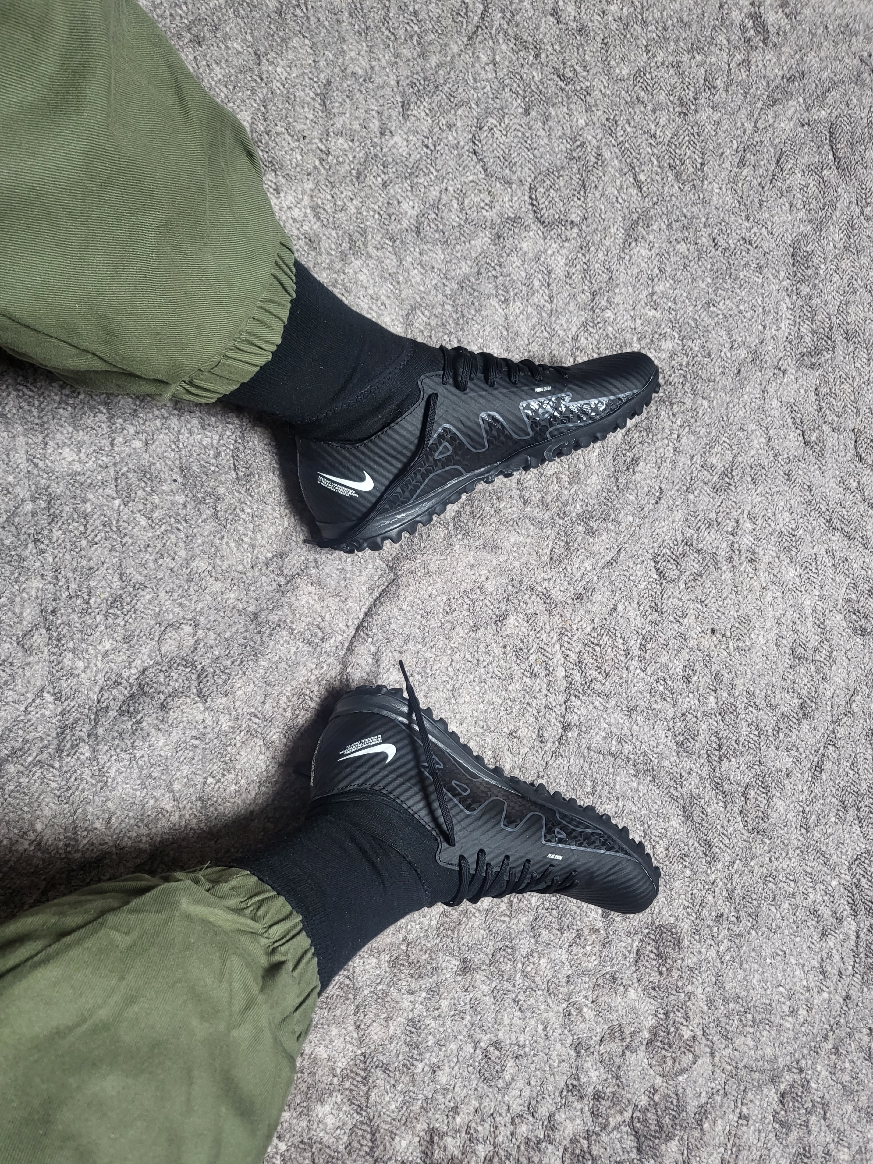 Nike Zoom Mercurial Vapor 15 Pro TF Black 착용 스타일 - 2