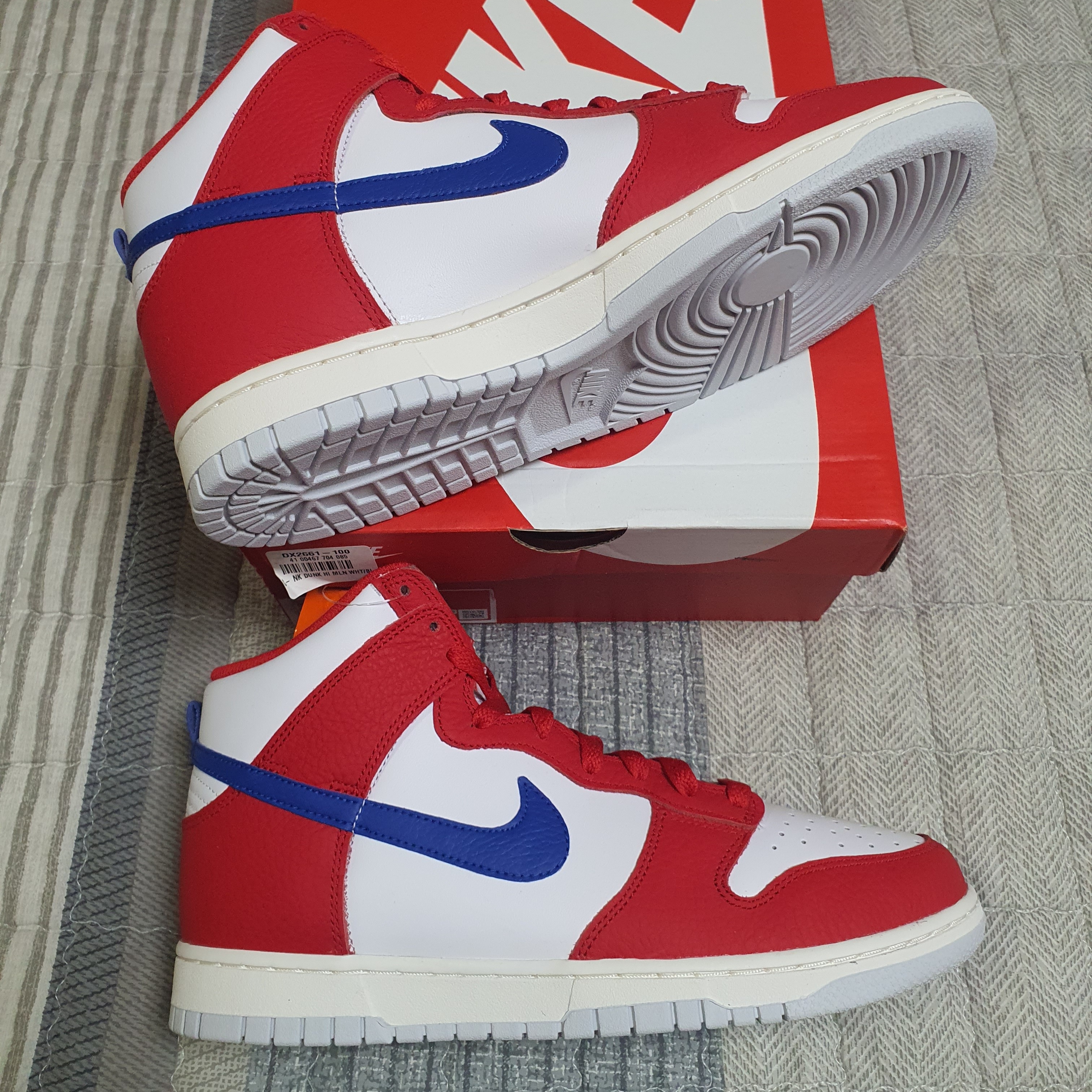 Nike Dunk High Retro University Red Game Royal 착용 스타일