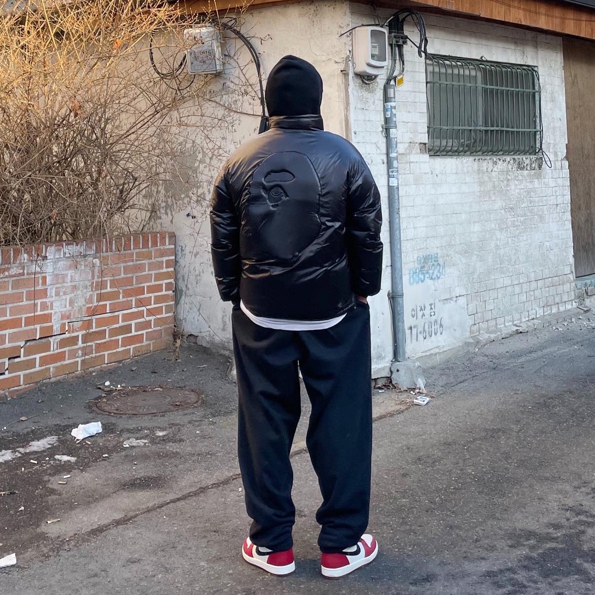 Nike x Stussy NRG RA Washed Fleece Pants Black (DN4030-010), Jordan 1 Retro High OG Chicago 2022 착용 스타일 - 2