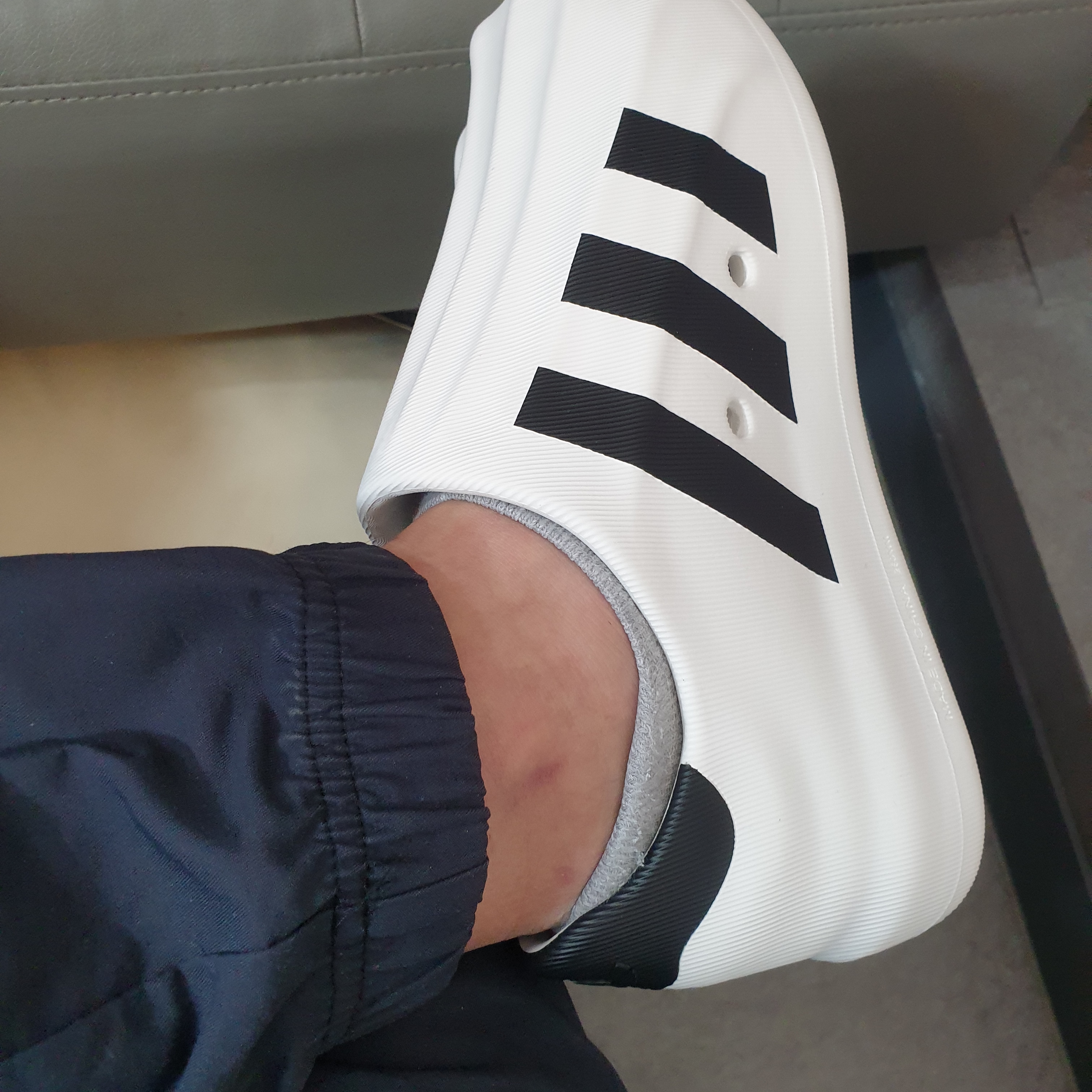 Adidas Adifom Superstar Core White 착용 스타일 - 2