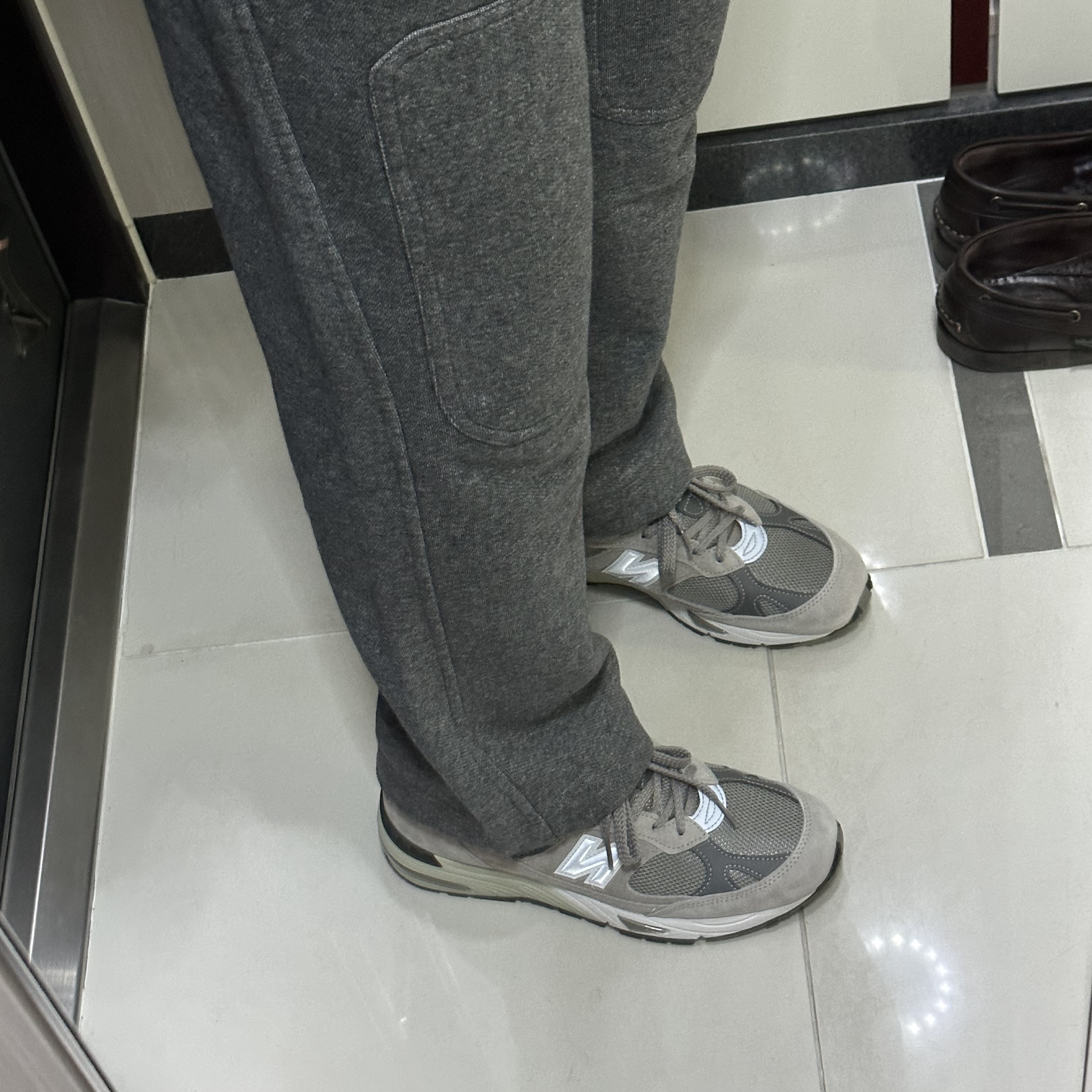 New Balance 991 Made in UK Grey 착용 스타일 - 4