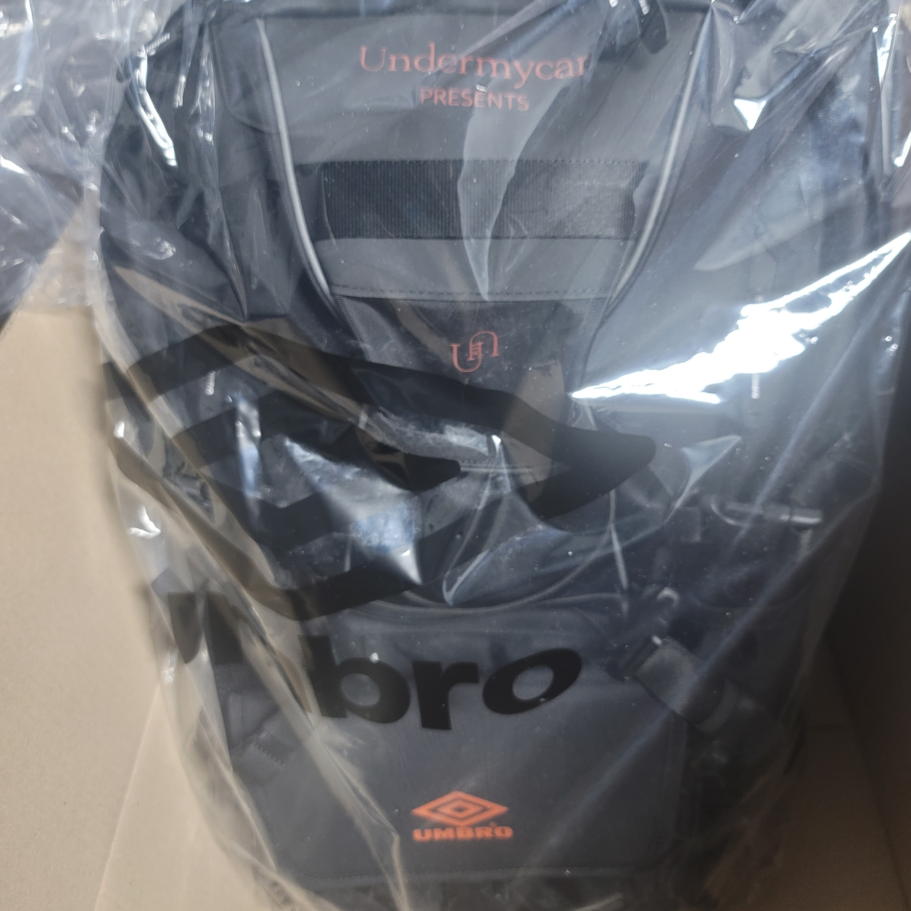 Undermycar x Umbro 2Way Backpack Black 착용 스타일