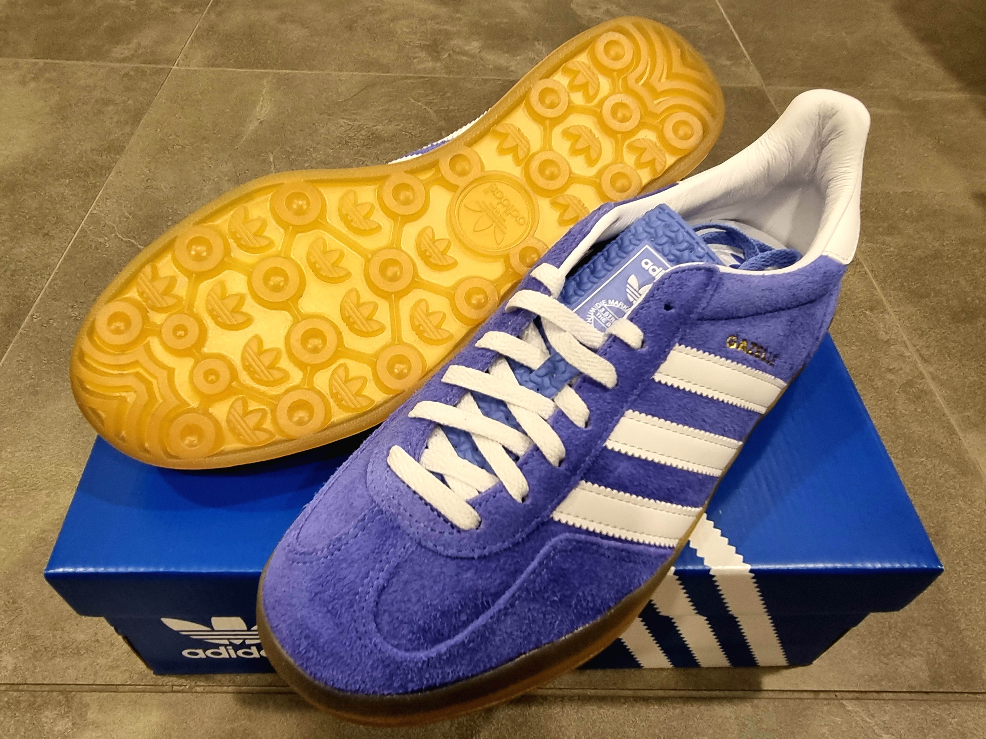 (W) Adidas Gazelle Indoor Blue Fusion Cloud White 착용 스타일 - 3