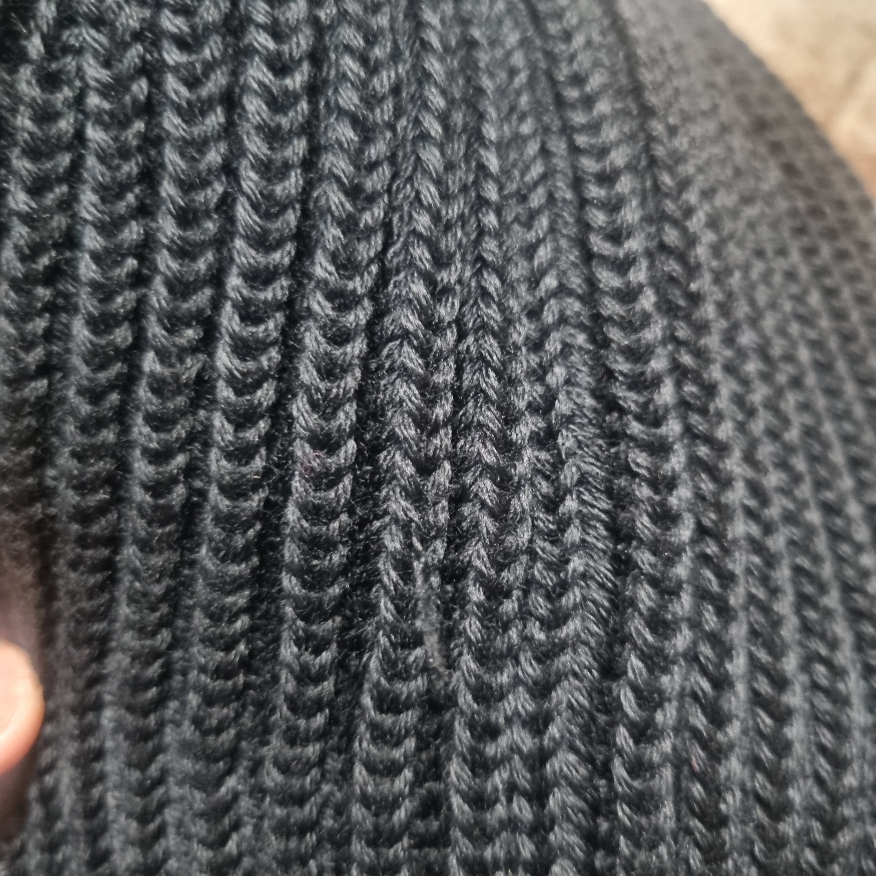 C.P. Company Extra Fine Merino Wool Goggle Beanie Black 착용 스타일