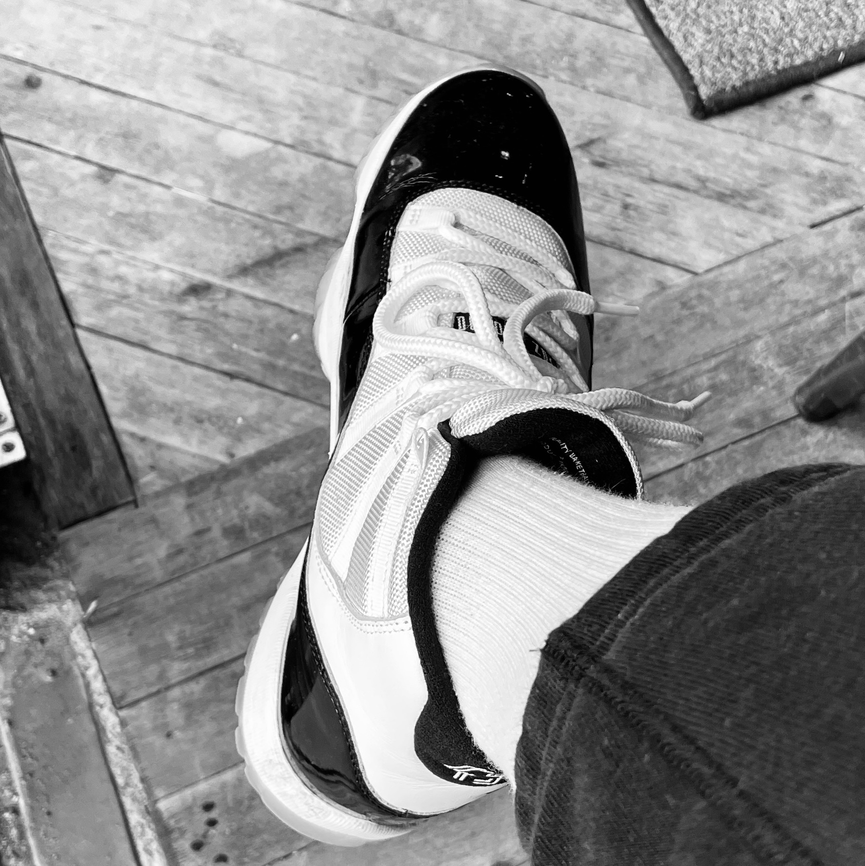 Jordan 11 Retro Concord 2018 착용 스타일