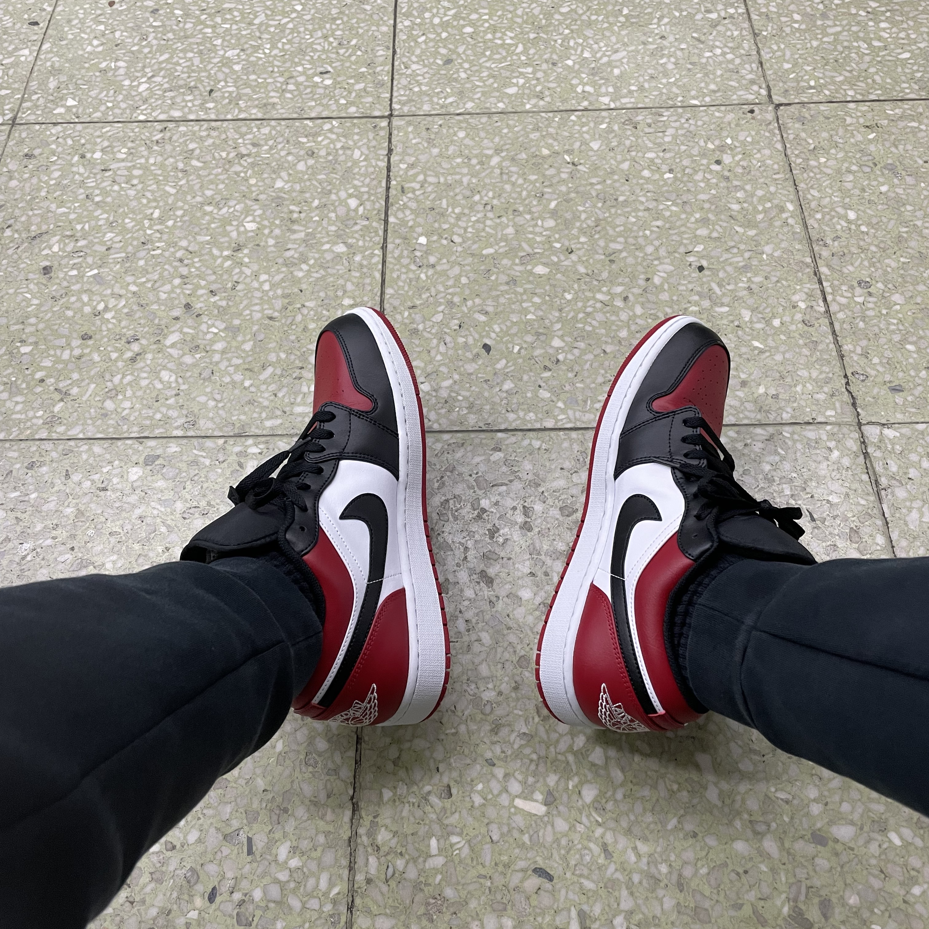 Jordan 1 Low Bred Toe 착용 스타일
