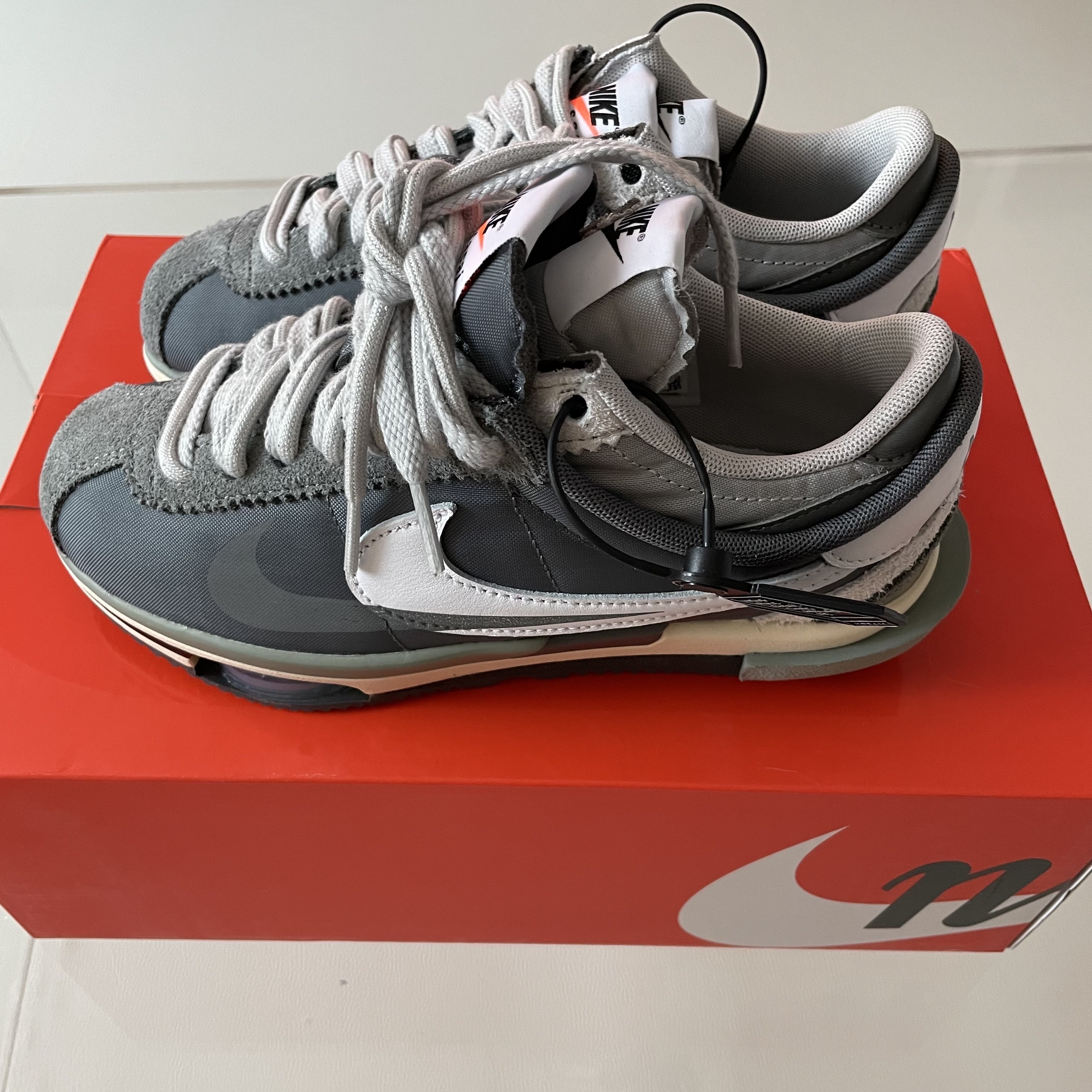 Nike x Sacai Zoom Cortez SP Iron Grey 착용 스타일