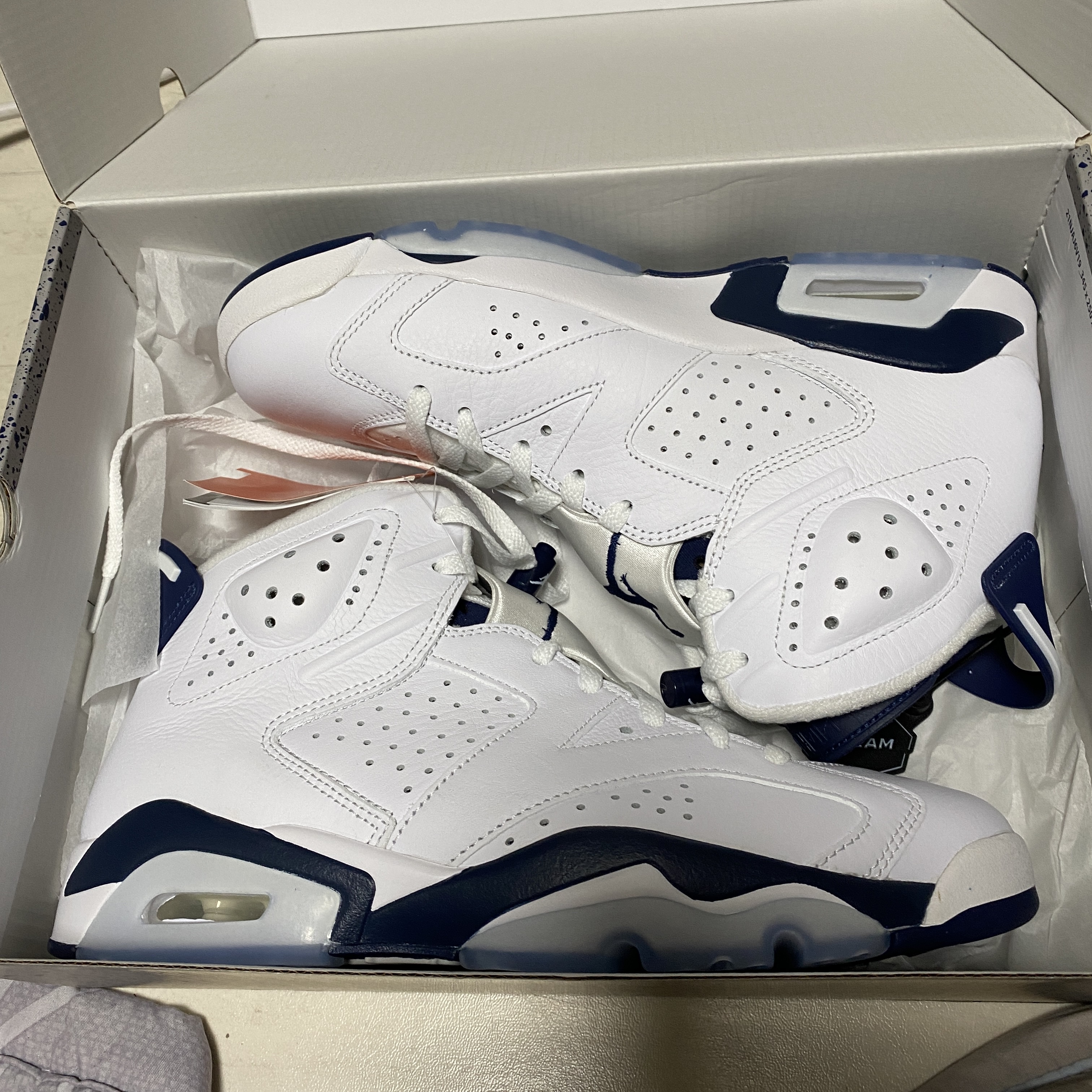 Jordan 6 Retro Midnight Navy 착용 스타일