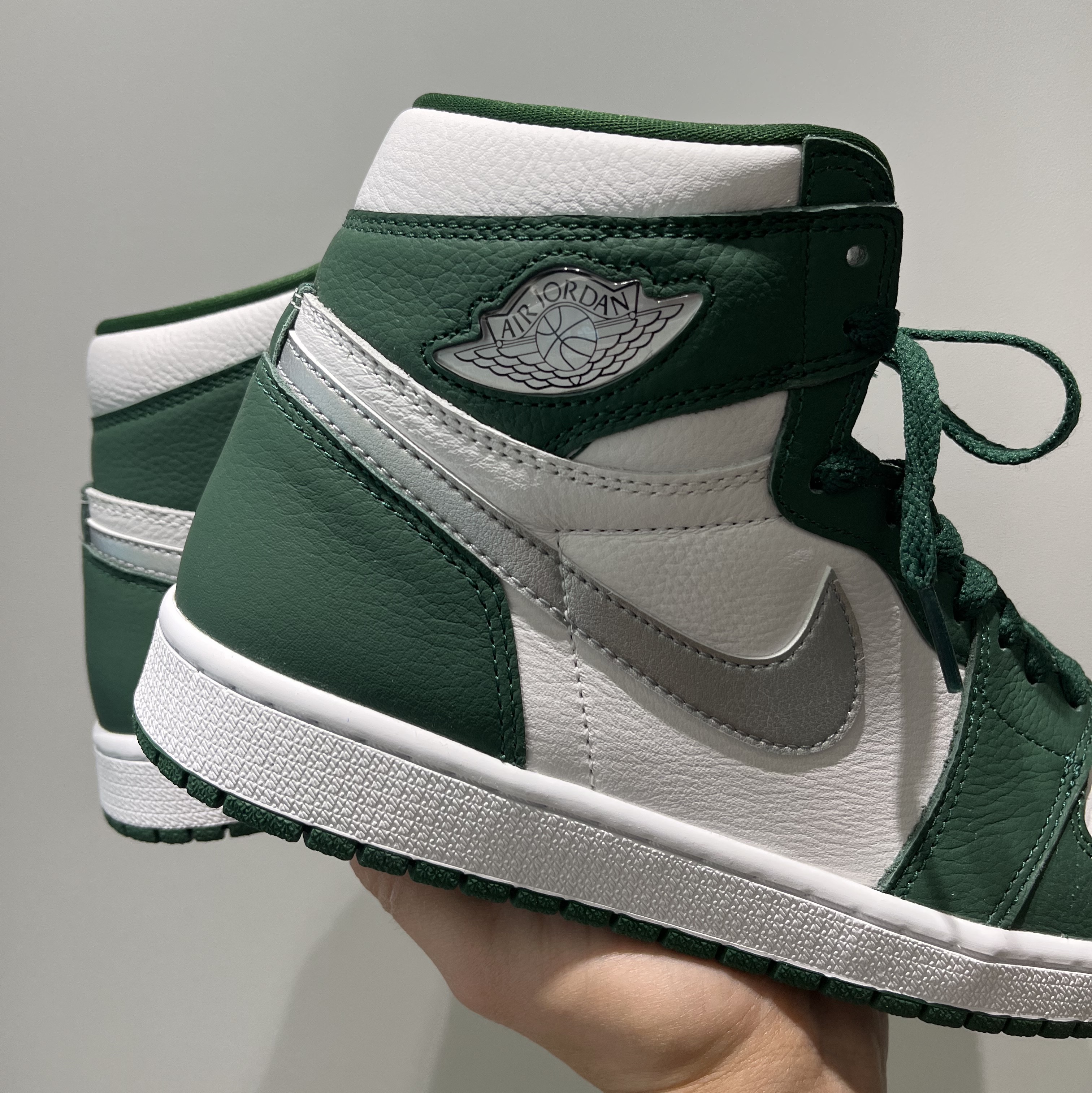 Jordan 1 Retro High OG Gorge Green 착용 스타일 - 4