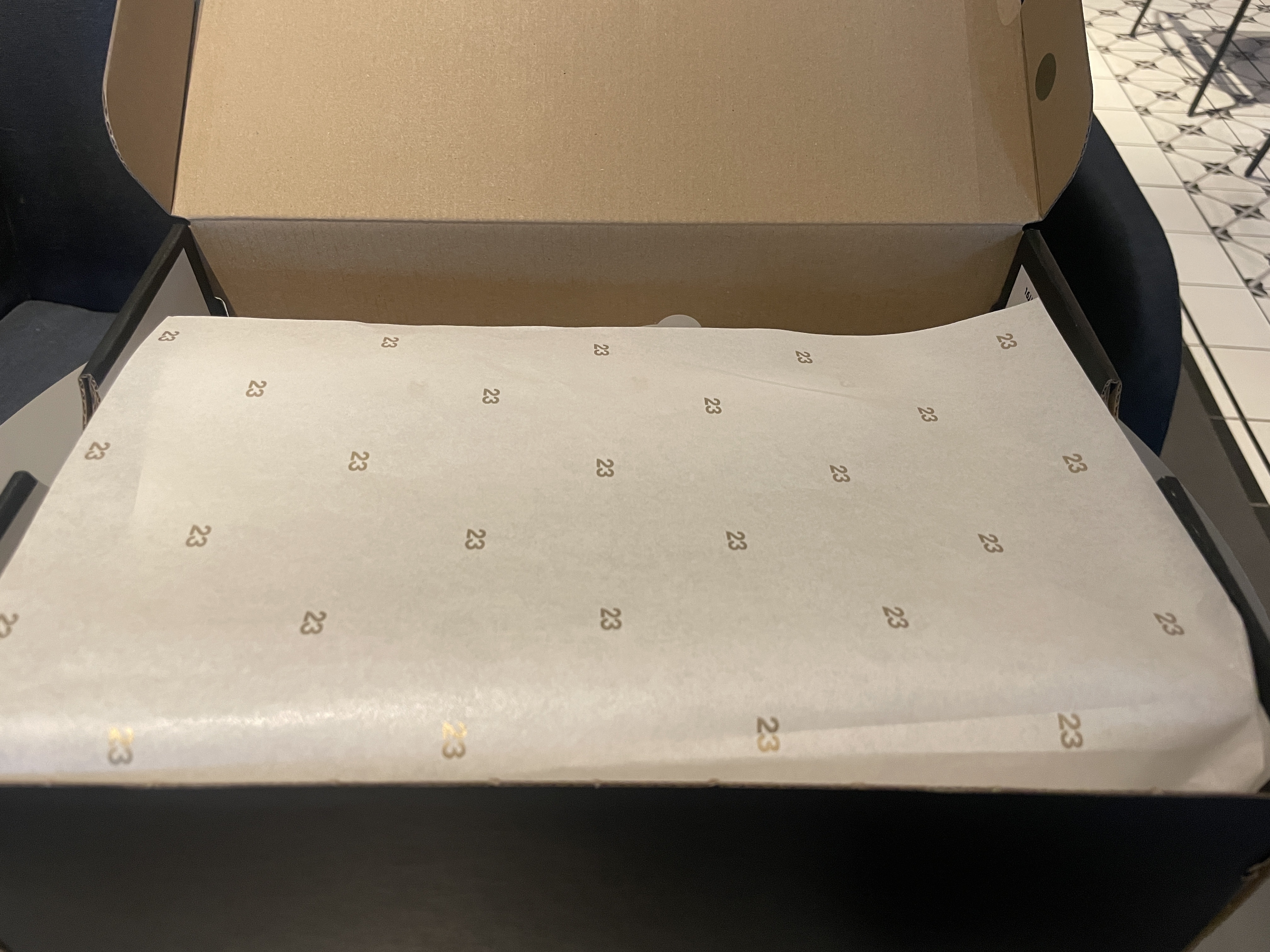 Jordan 1 Low Golf Wolf Grey 착용 스타일 - 3