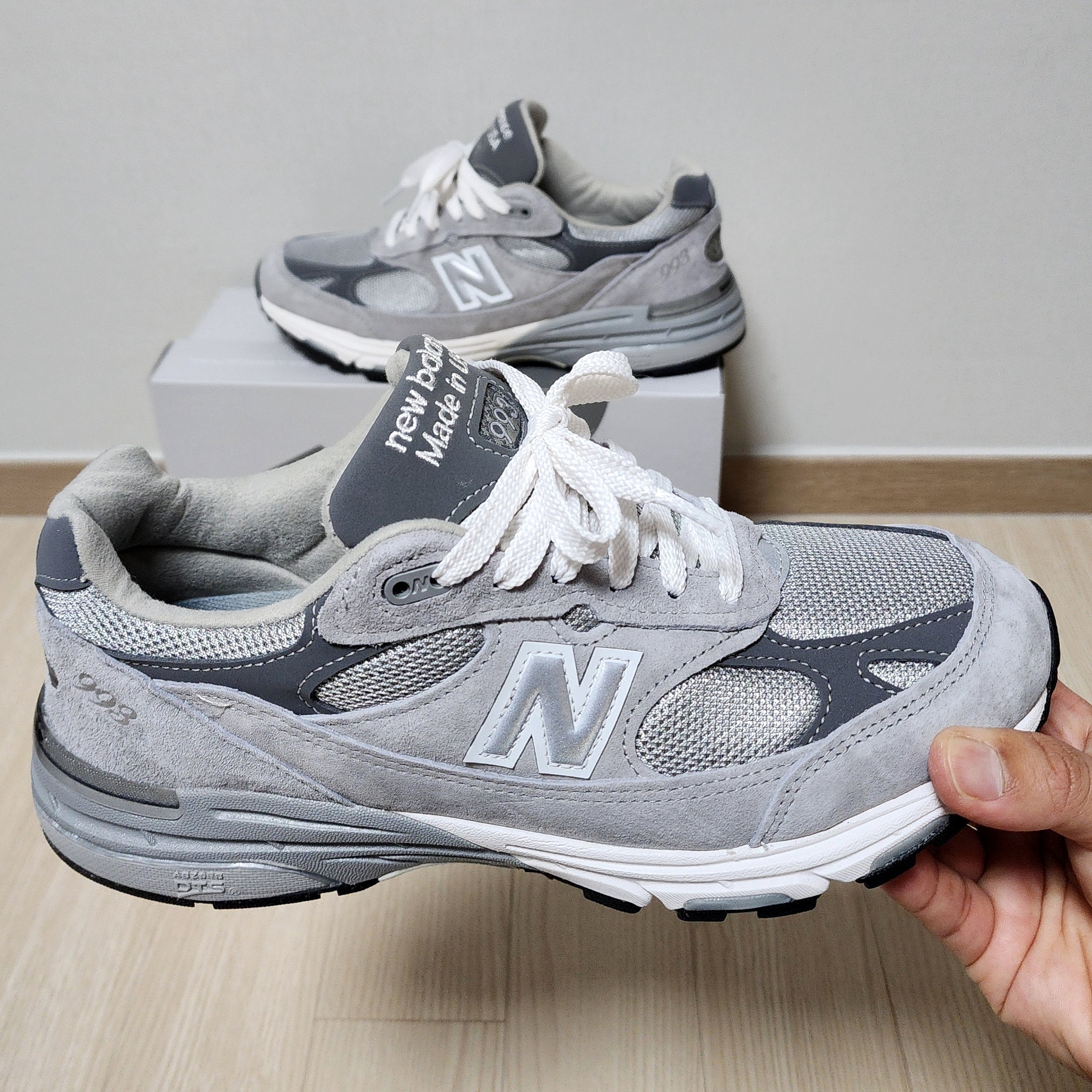 New Balance 993 Made in USA Grey - D Standard 착용 스타일