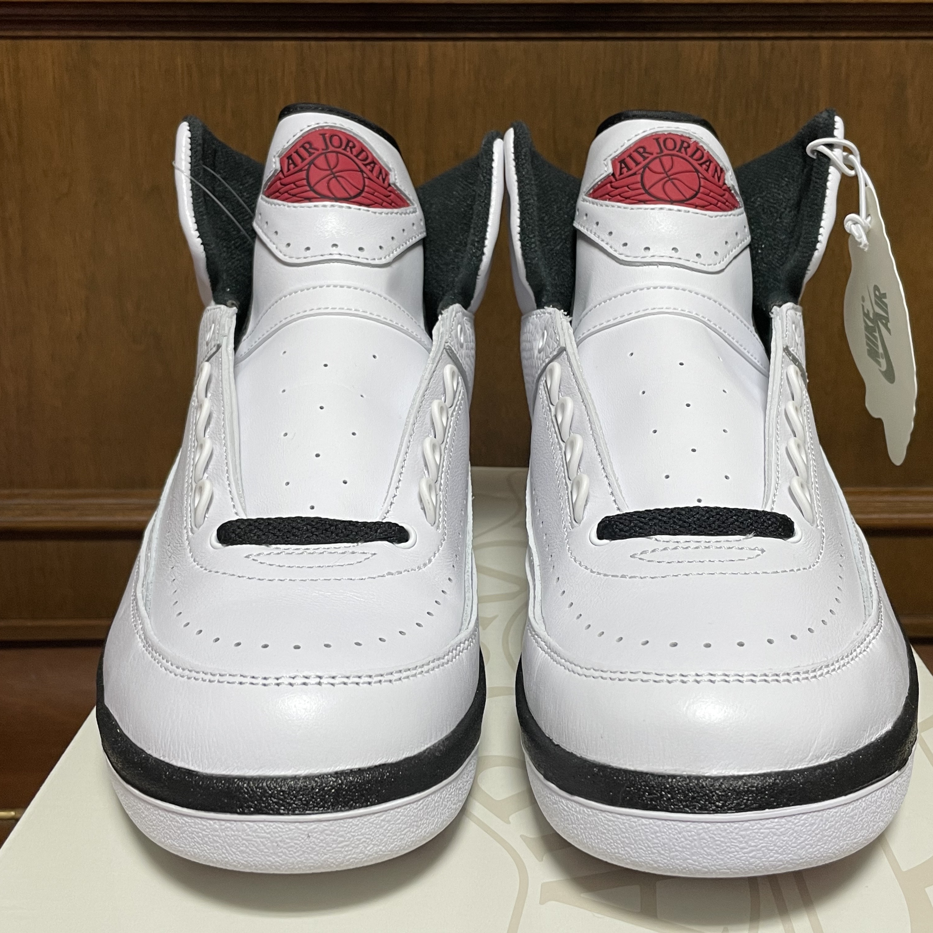 Jordan 2 Retro OG Chicago 착용 스타일 - 3