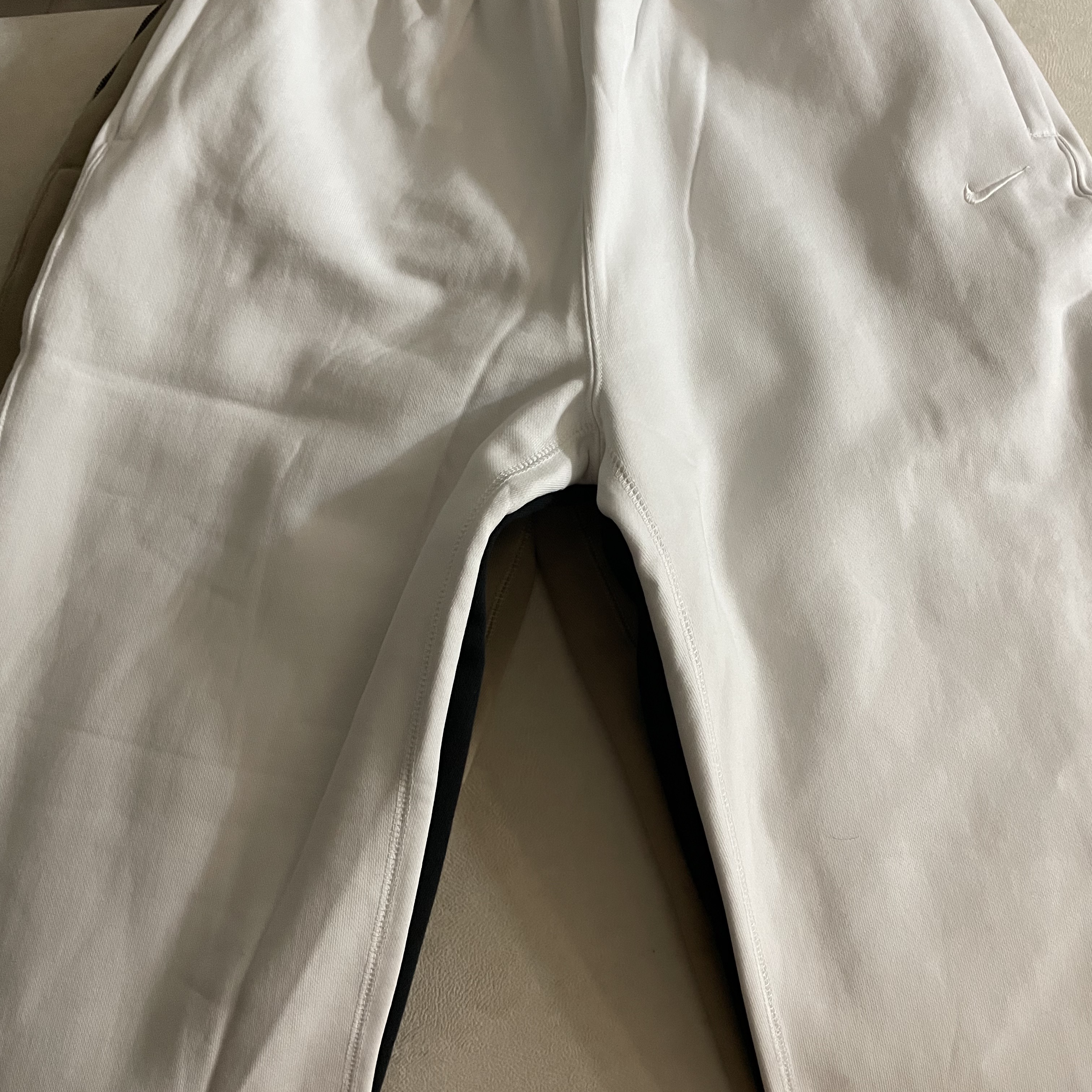 (W) Nike NRG Solo Swoosh Fleece Pants Summit White - US/EU, Nike M NRG Sweatpants Black 착용 스타일 - 1