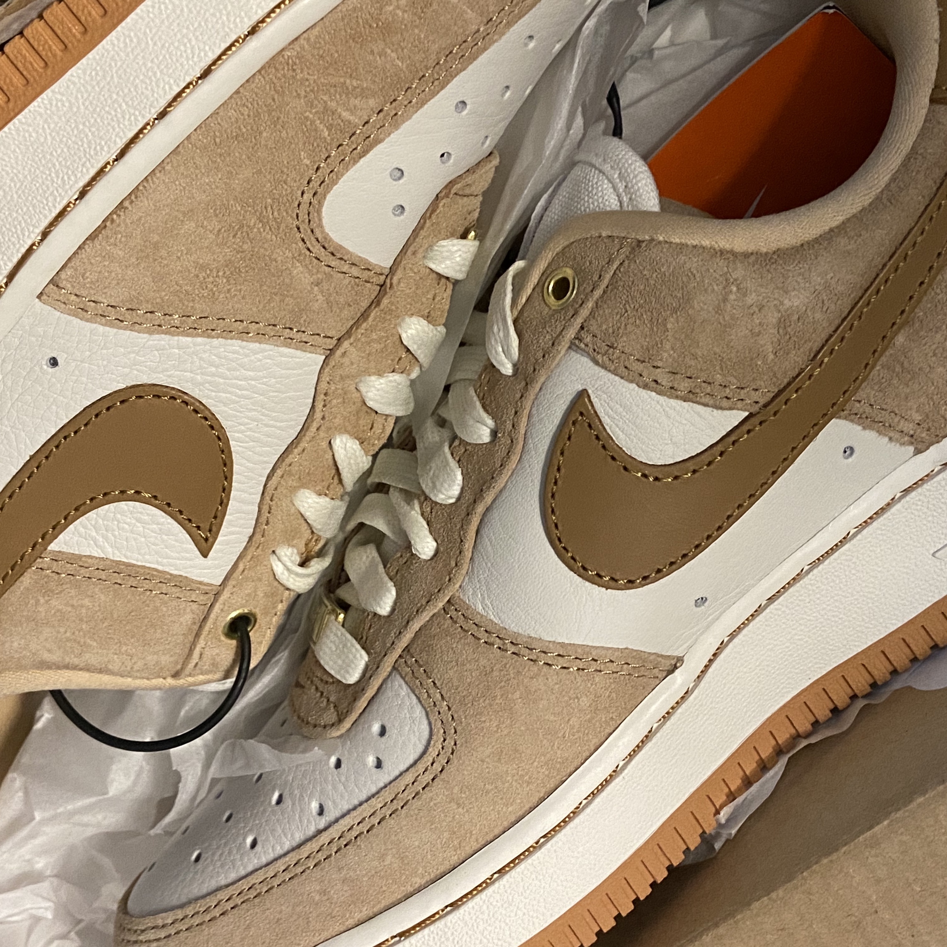 (W) Nike Air Force 1 LXX Flax 착용 스타일 - 1