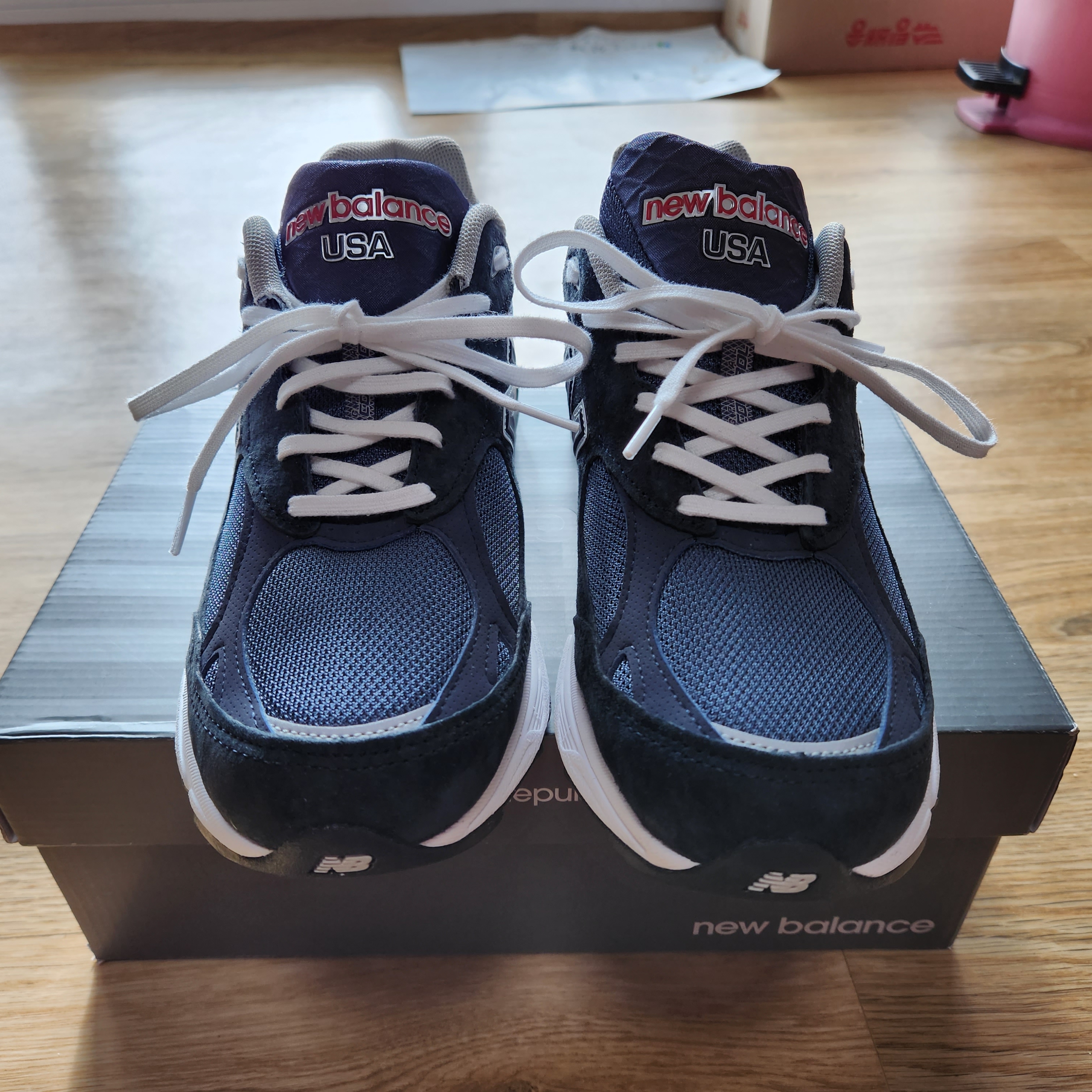 New Balance 990v3 Made in USA Navy - D Standard 착용 스타일 - 1
