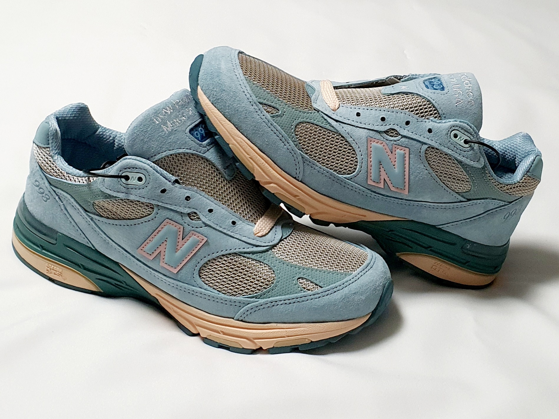 New Balance x Joe Freshgoods 993 Made in USA Arctic Blue 착용 스타일 - 4