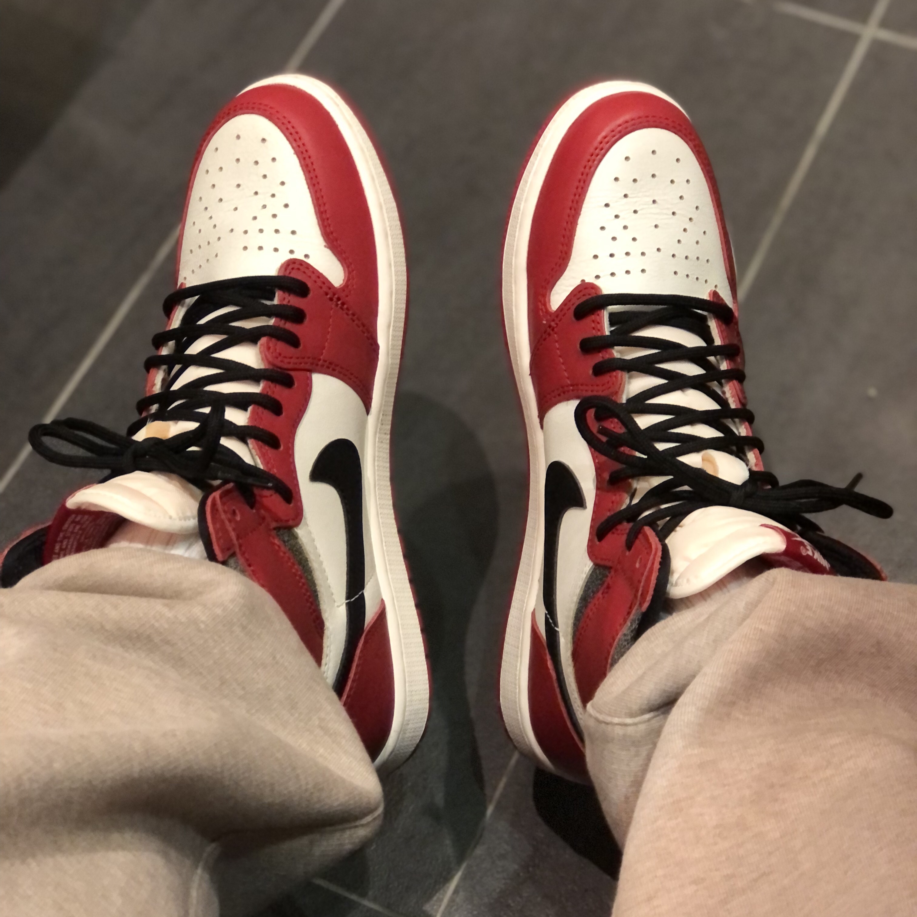 Jordan 1 Retro High OG Chicago 2022 착용 스타일 - 2
