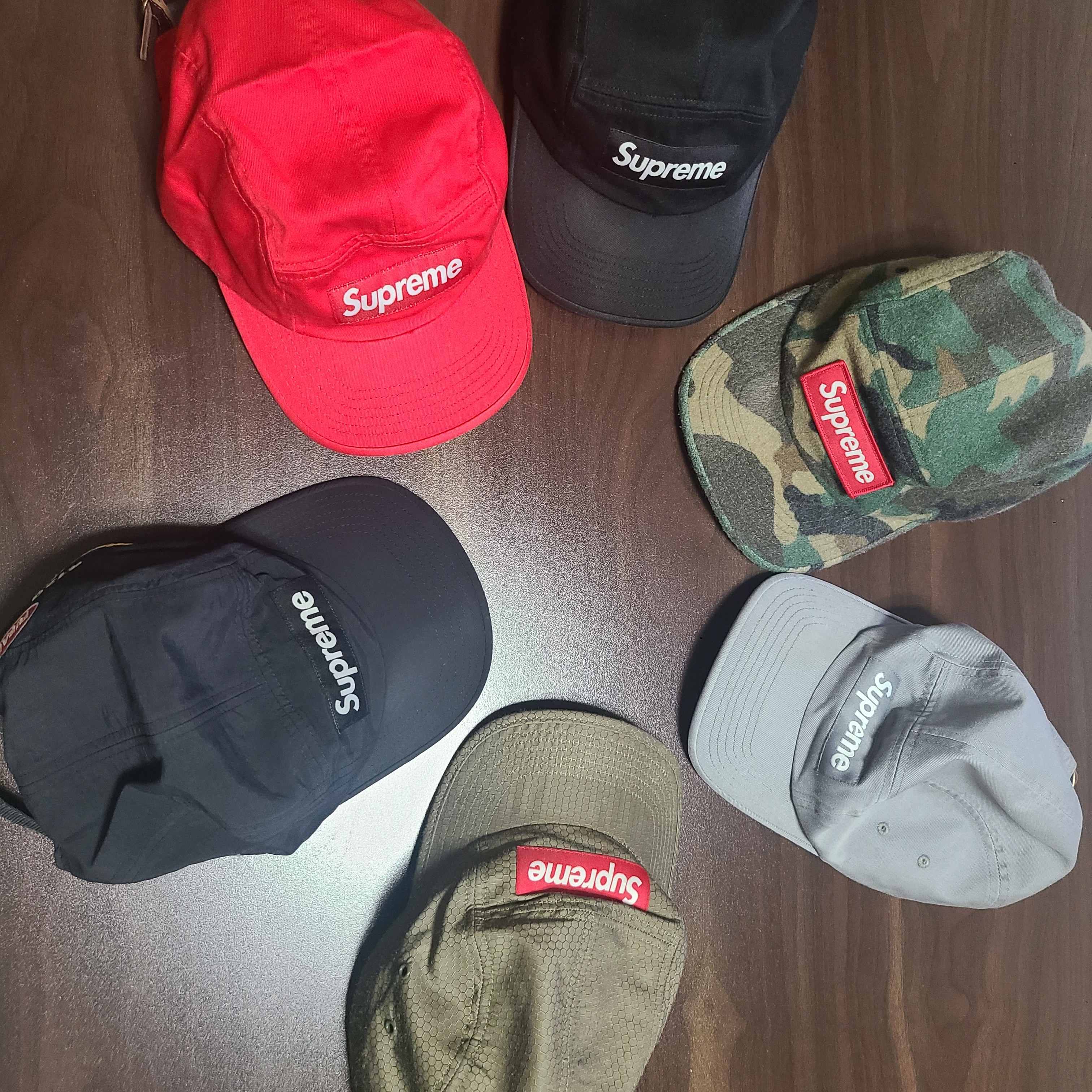 Supreme Washed Chino Twill Camp Cap Black 착용 스타일