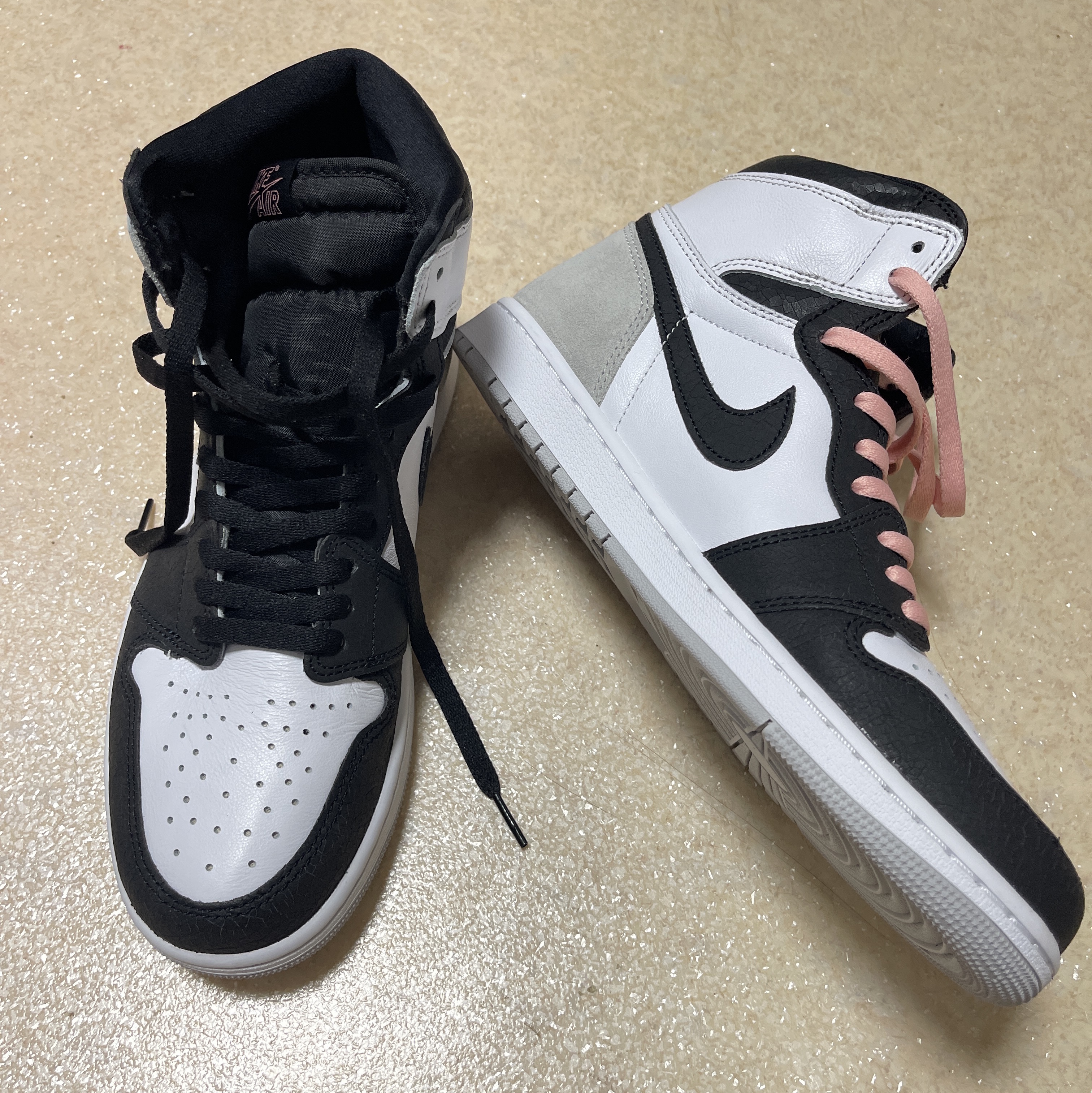 Jordan 1 Retro High OG Bleached Coral 착용 스타일 - 2