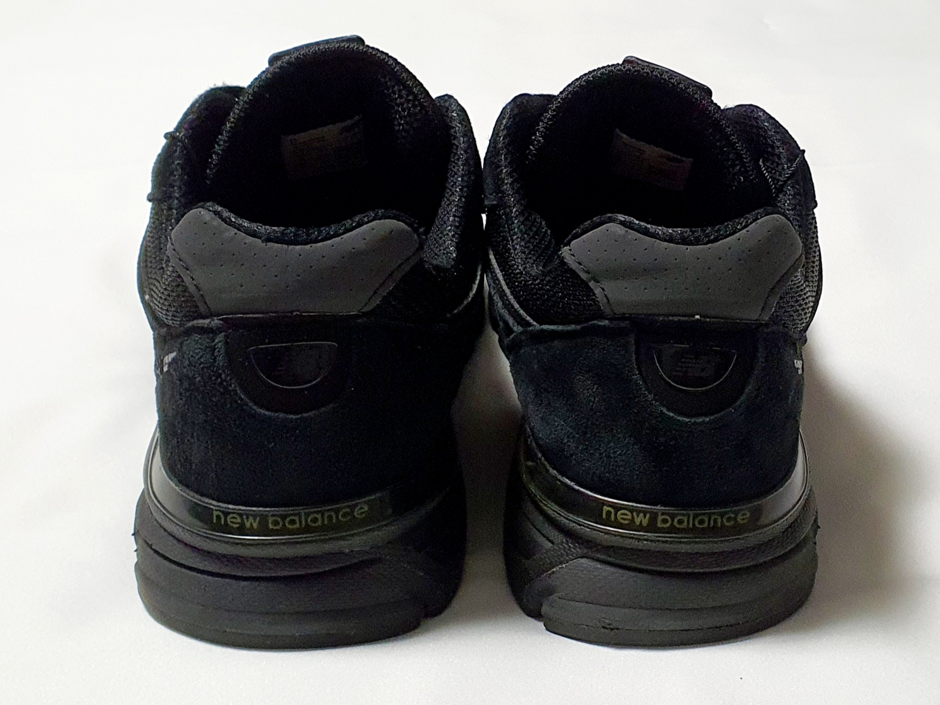 New Balance 990v4 Made in USA Black - D Standard 착용 스타일 - 3