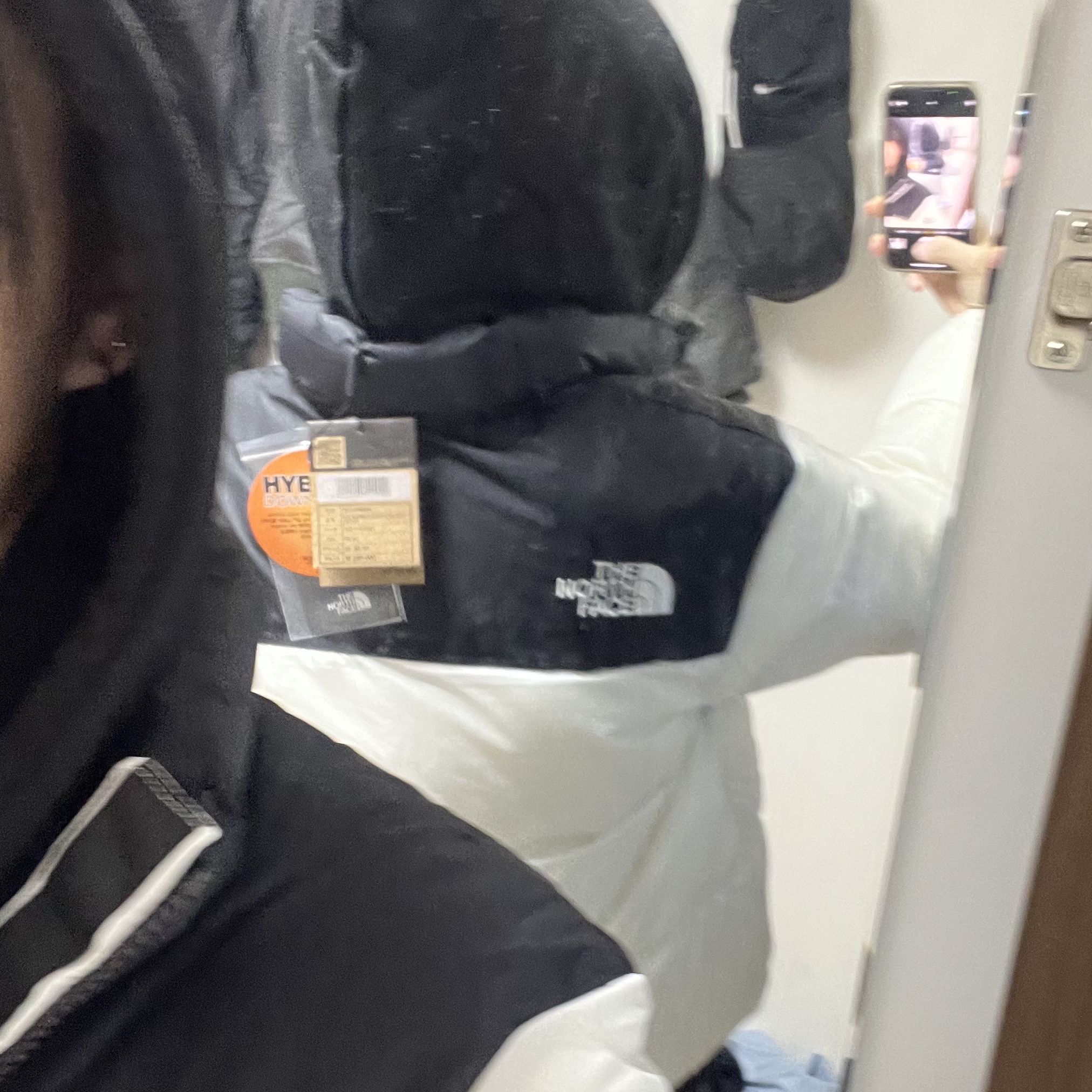 (W) The North Face Nuptse Hybrid Down Ball Jacket Ivory 착용 스타일 - 3