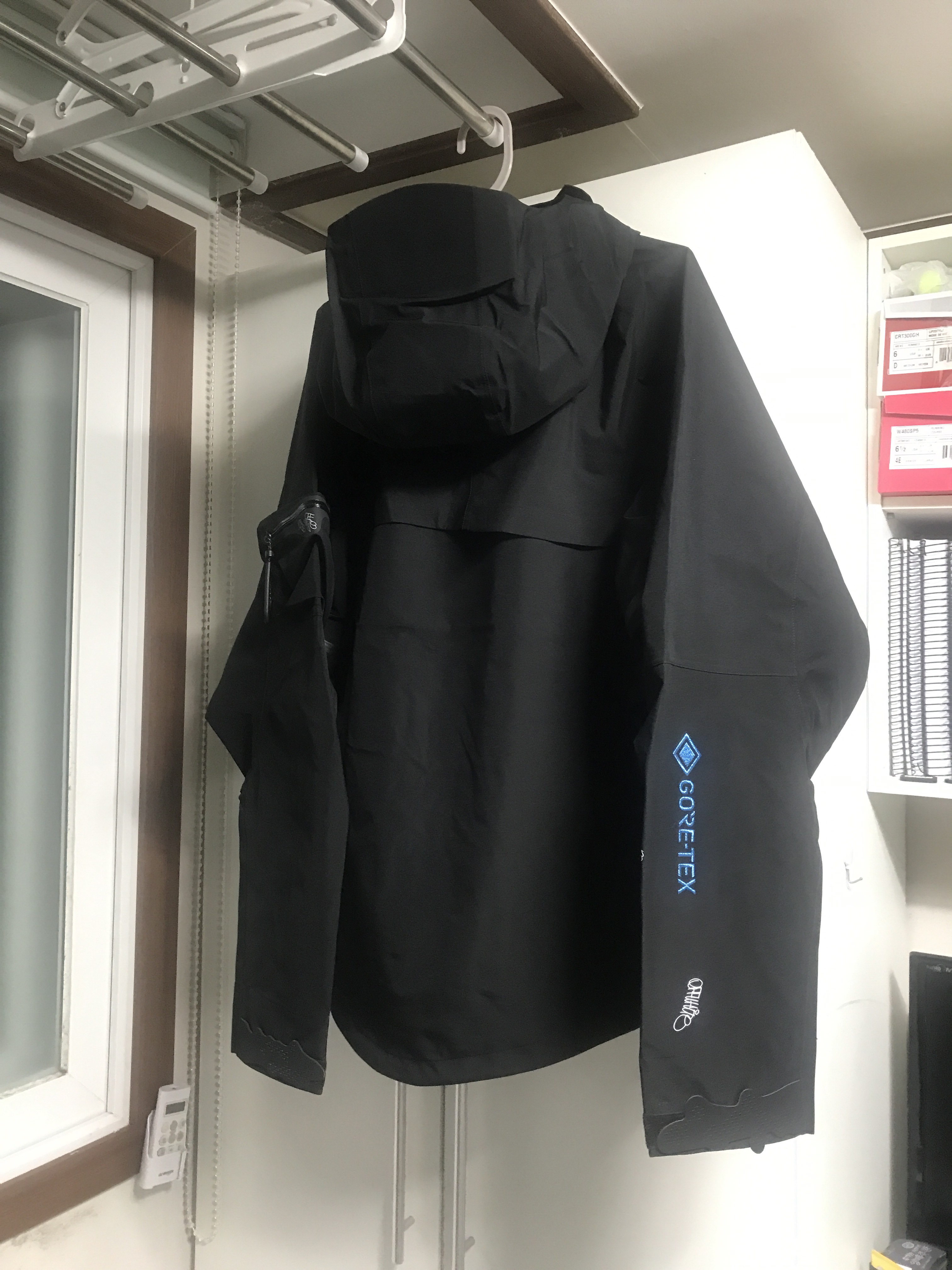 Nike x Off-White NRG Gore-Tex Jacket Black - Asia 착용 스타일 - 3