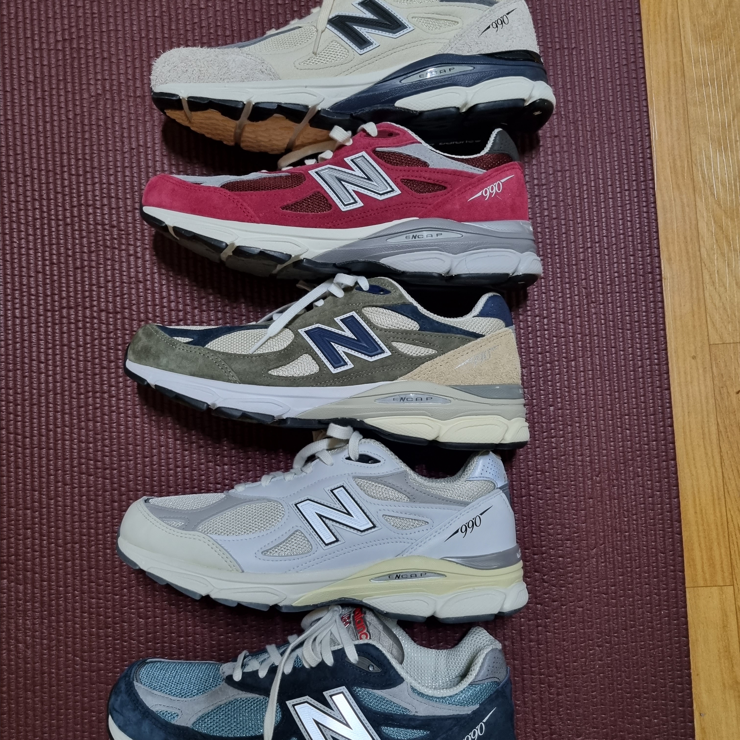 New Balance 990v3 Made in USA Navy Spring Tide 착용 스타일 - 2