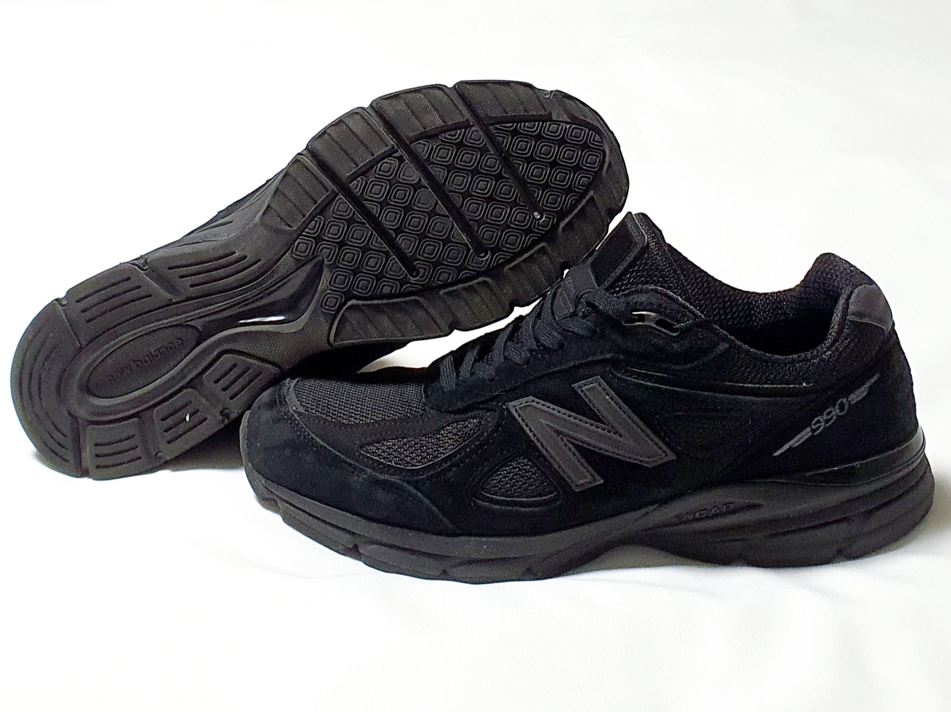 New Balance 990v4 Made in USA Black - D Standard 착용 스타일 - 1