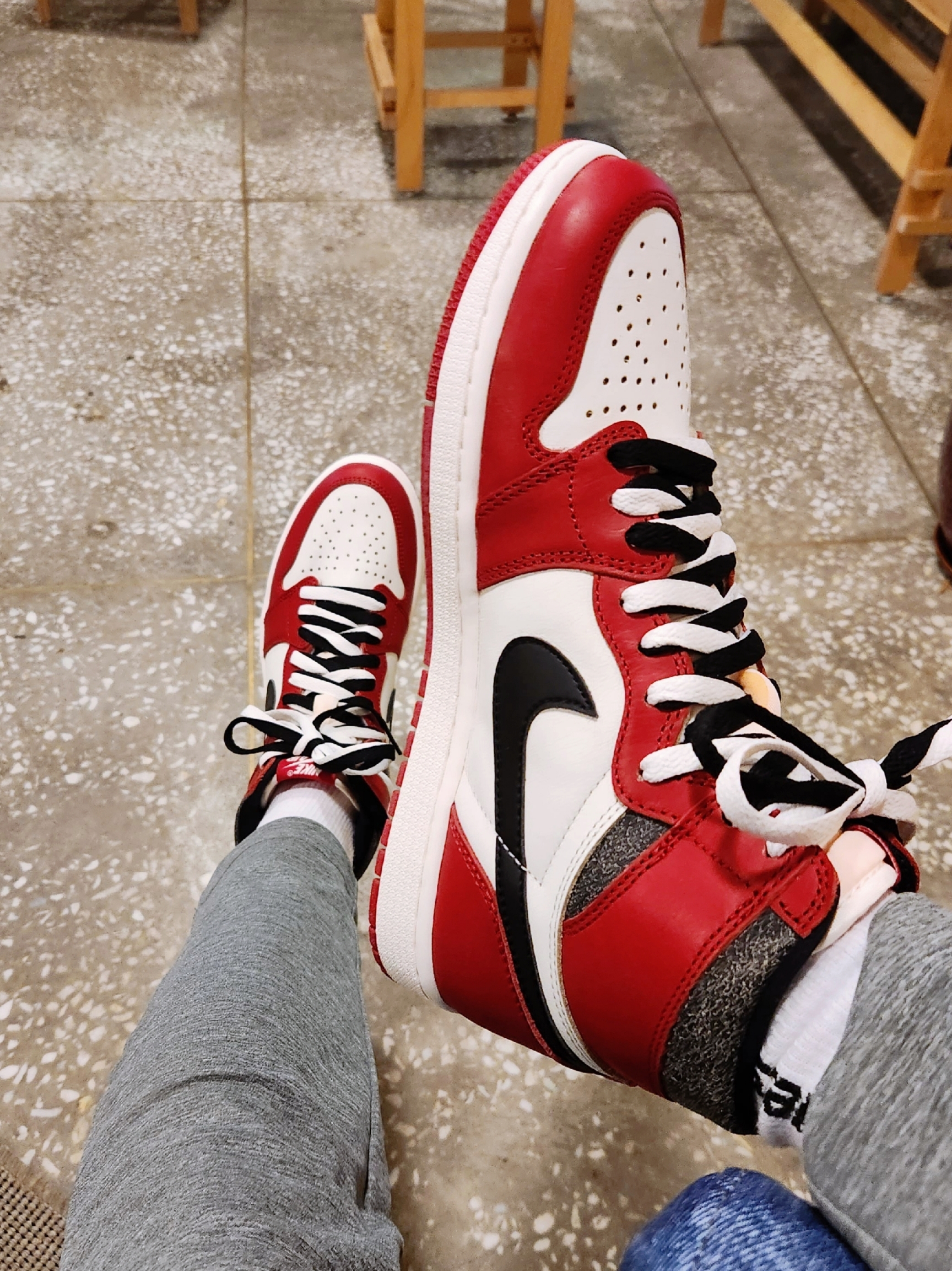 Jordan 1 Retro High OG Chicago 2022 착용 스타일 - 4