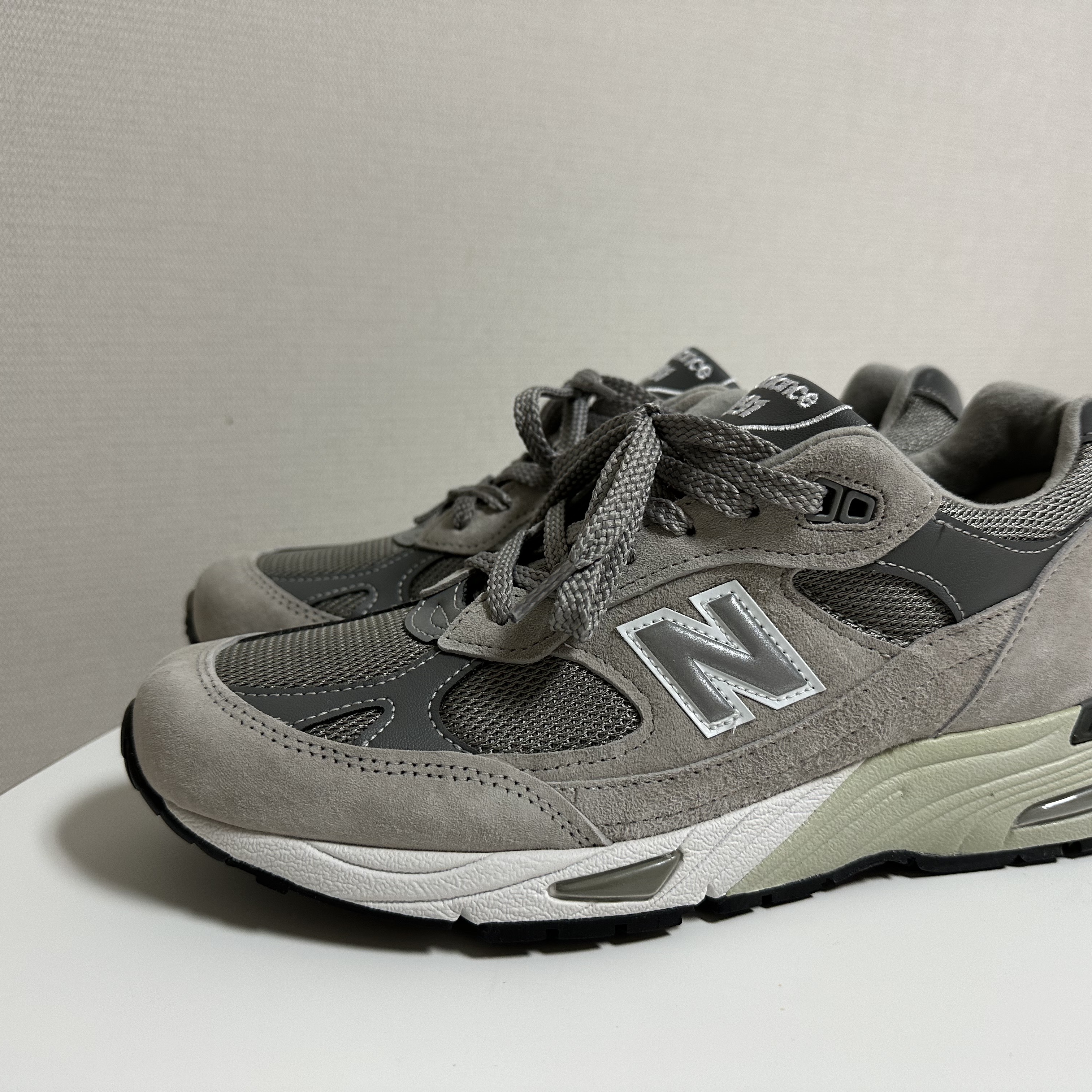 New Balance 991 Made in UK Grey 착용 스타일 - 2