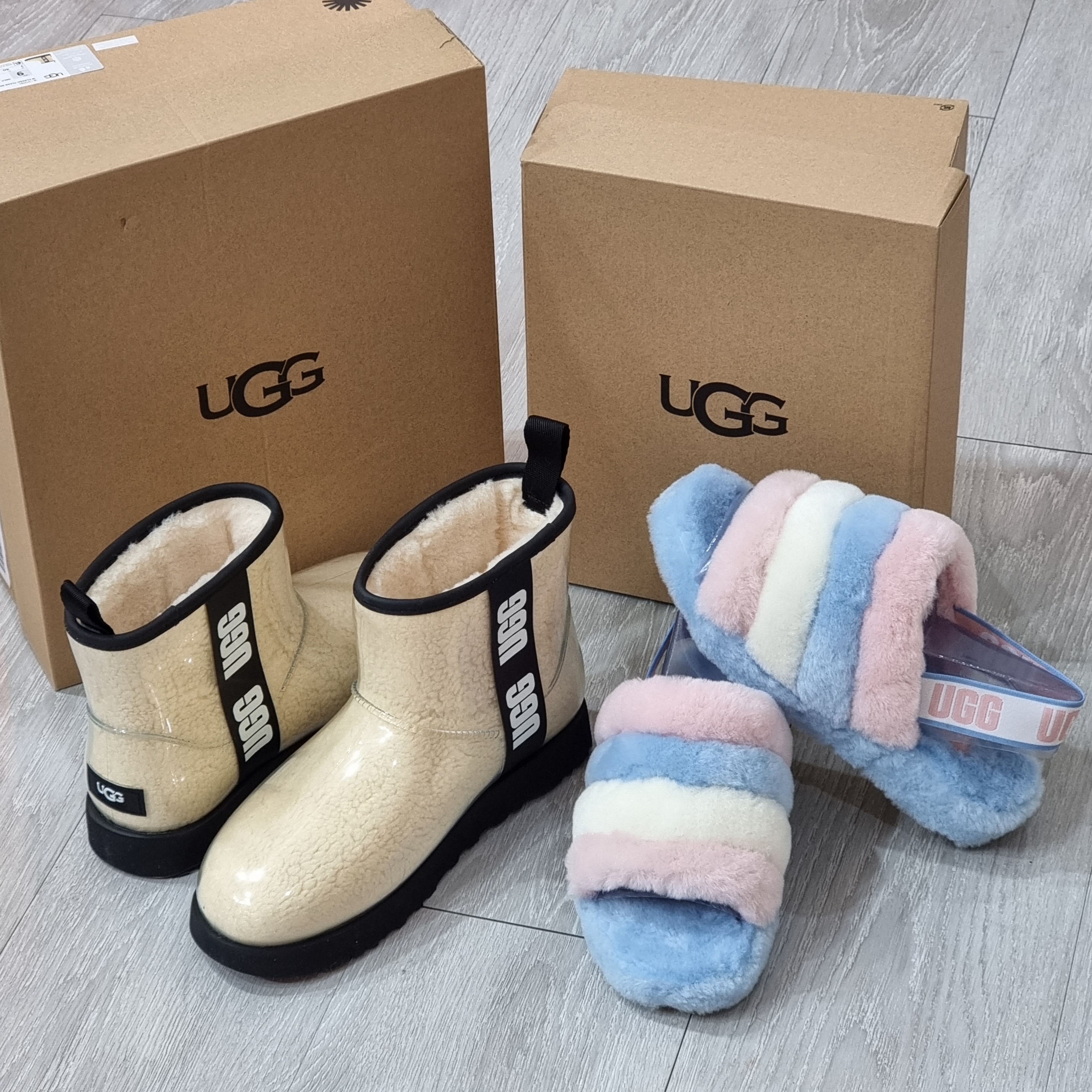 (W) UGG Classic Clear Mini Boots Natural Black 착용 스타일