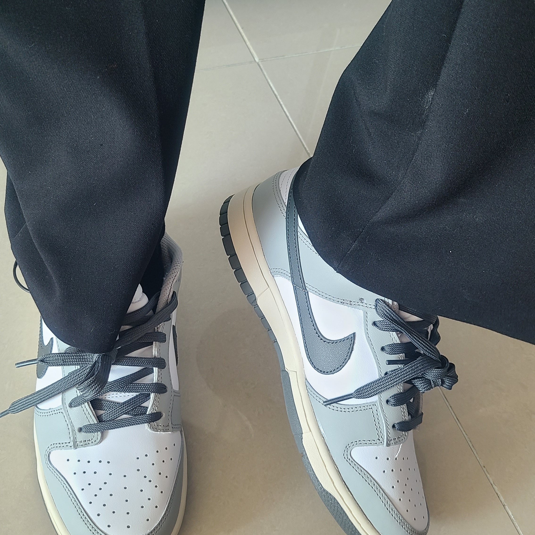 (W) Nike Dunk Low Light Smoke Grey 착용 스타일