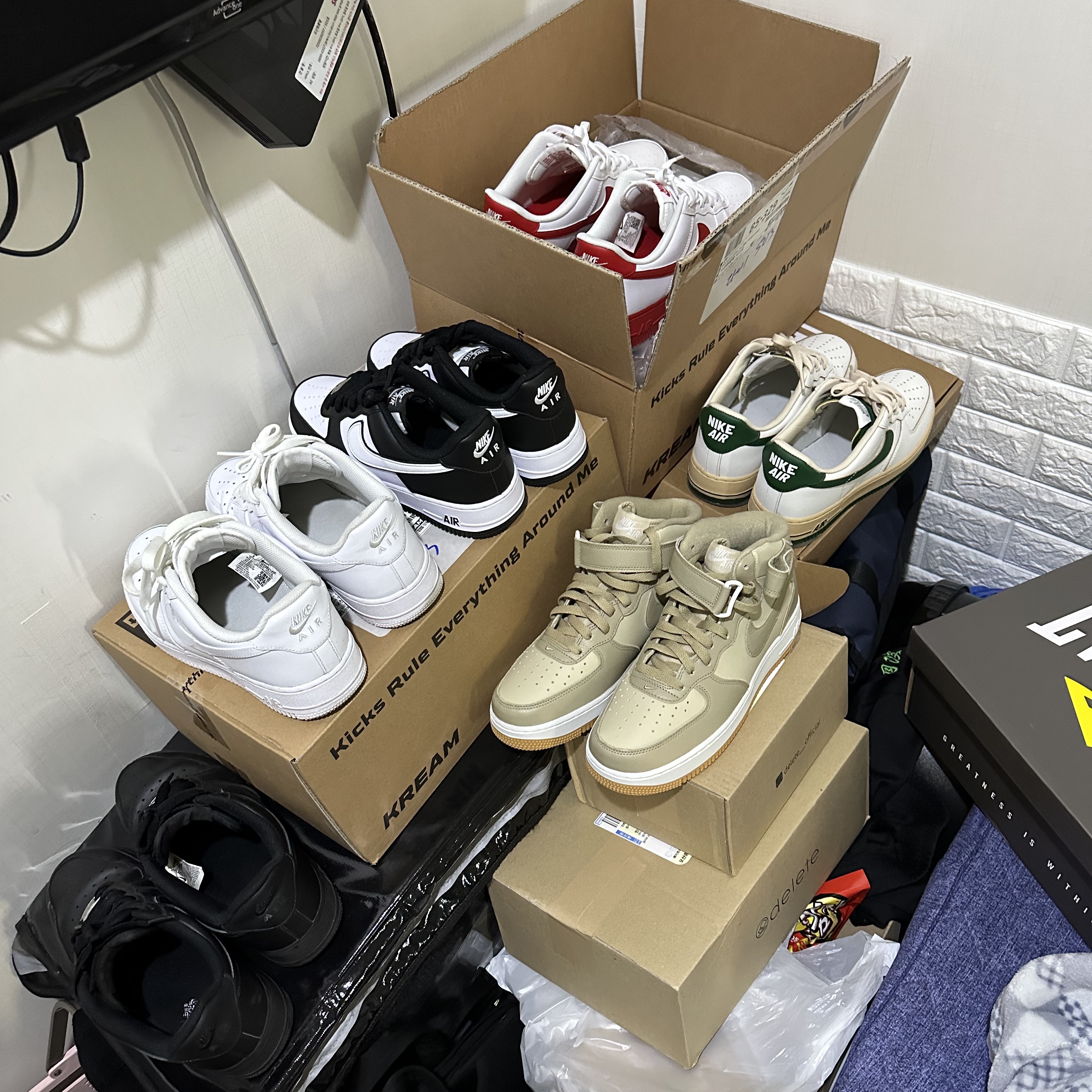 Nike Air Force 1 '07 Black White 착용 스타일 - 2