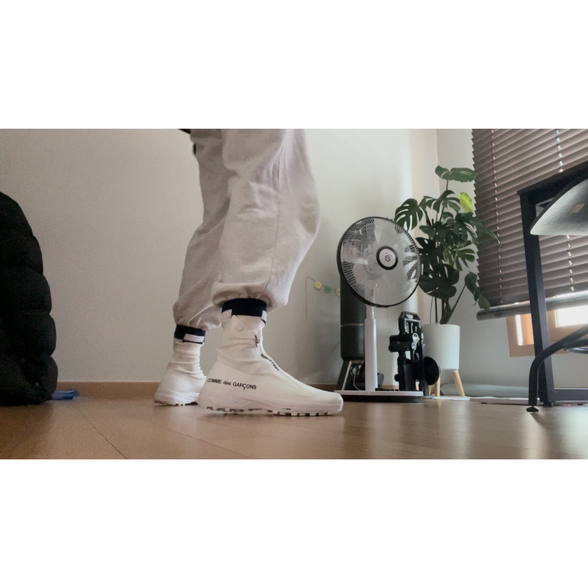 Salomon x Comme des Garcons XA-Alpine 2 White 착용 스타일