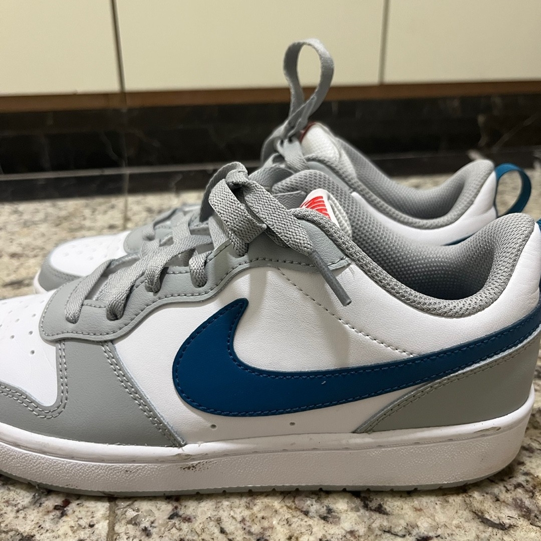 (GS) Nike Court Borough Low 2 Light Smoke Grey 착용 스타일 - 3