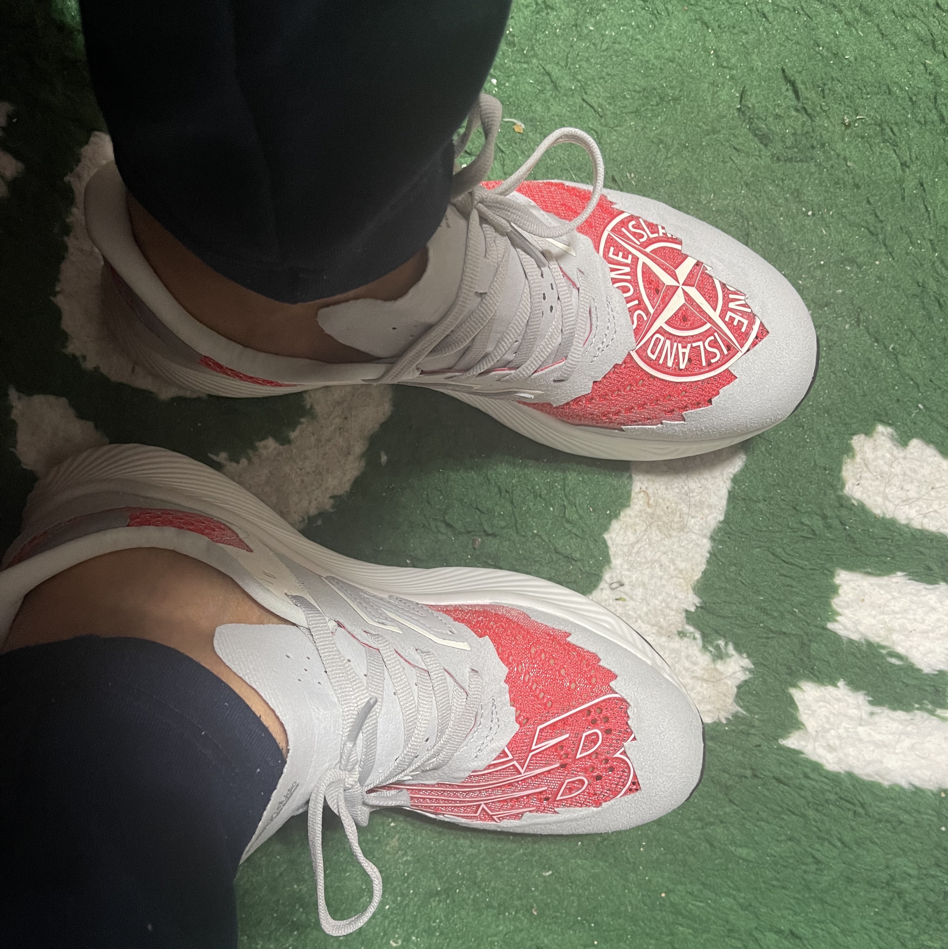 New Balance x Stone Island x Tokyo Design Studio FuelCell RC Elite v2 SI Red 착용 스타일