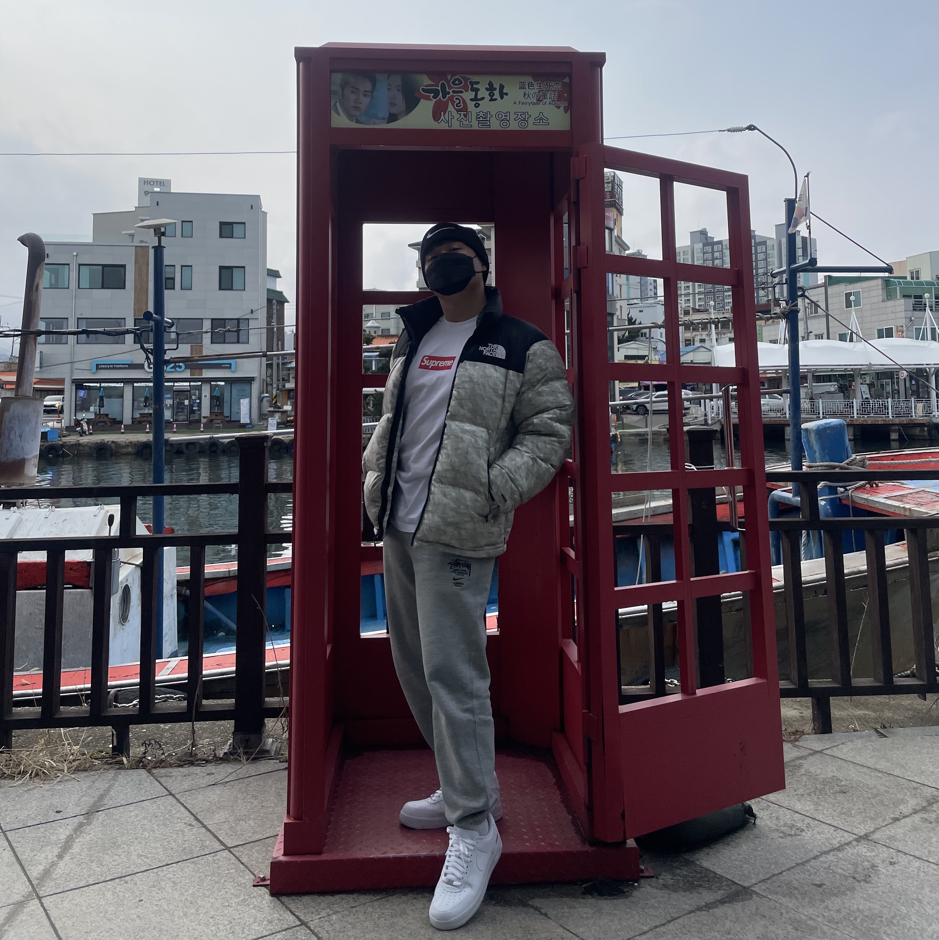 Nike x Stussy Cuff Beanie, Supreme Box Logo L/S T-Shirt White - 20FW 착용 스타일