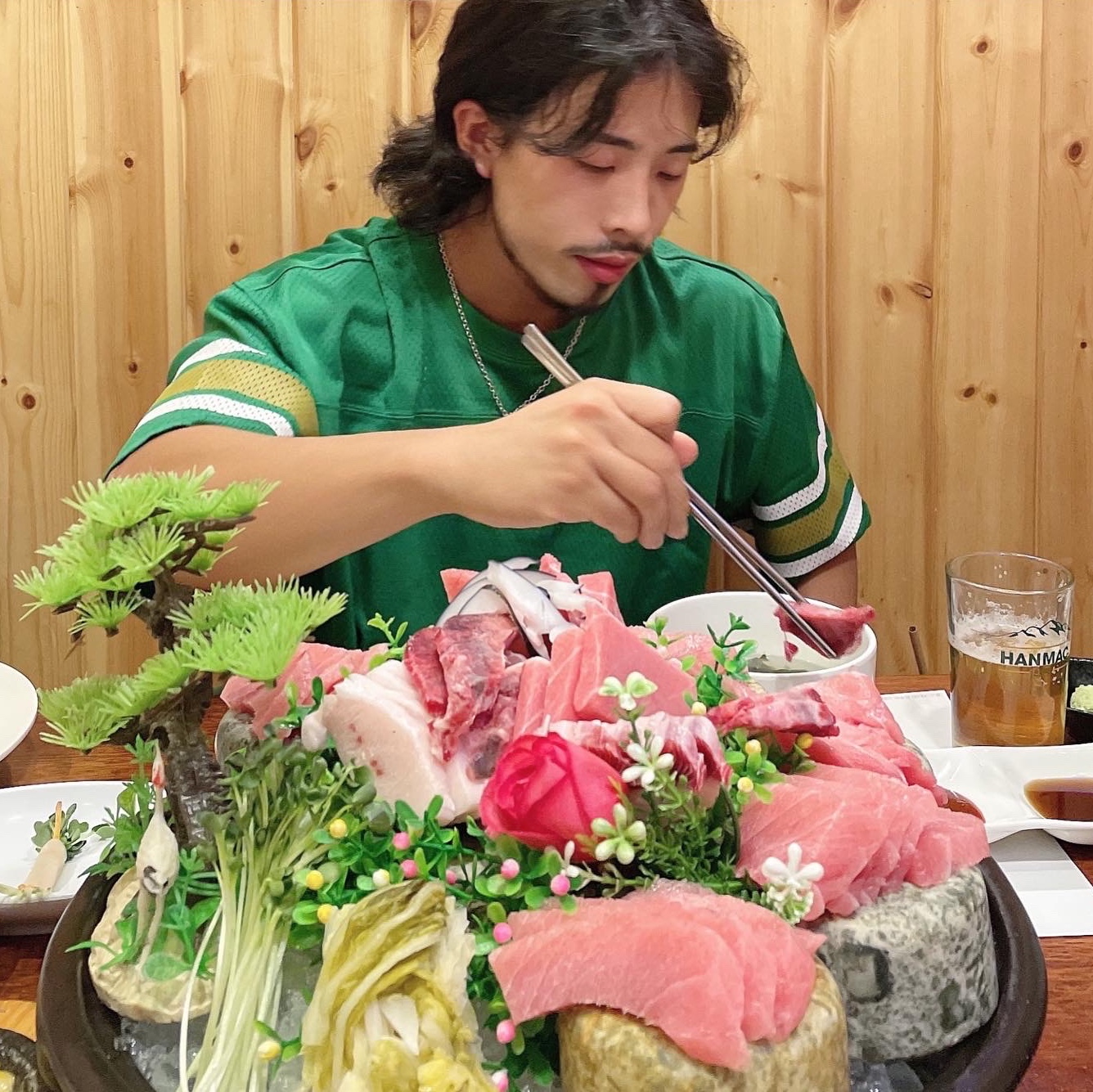 Stussy Mesh Football Jersey Green, Human Made Animal Necklace Bear White 착용 스타일