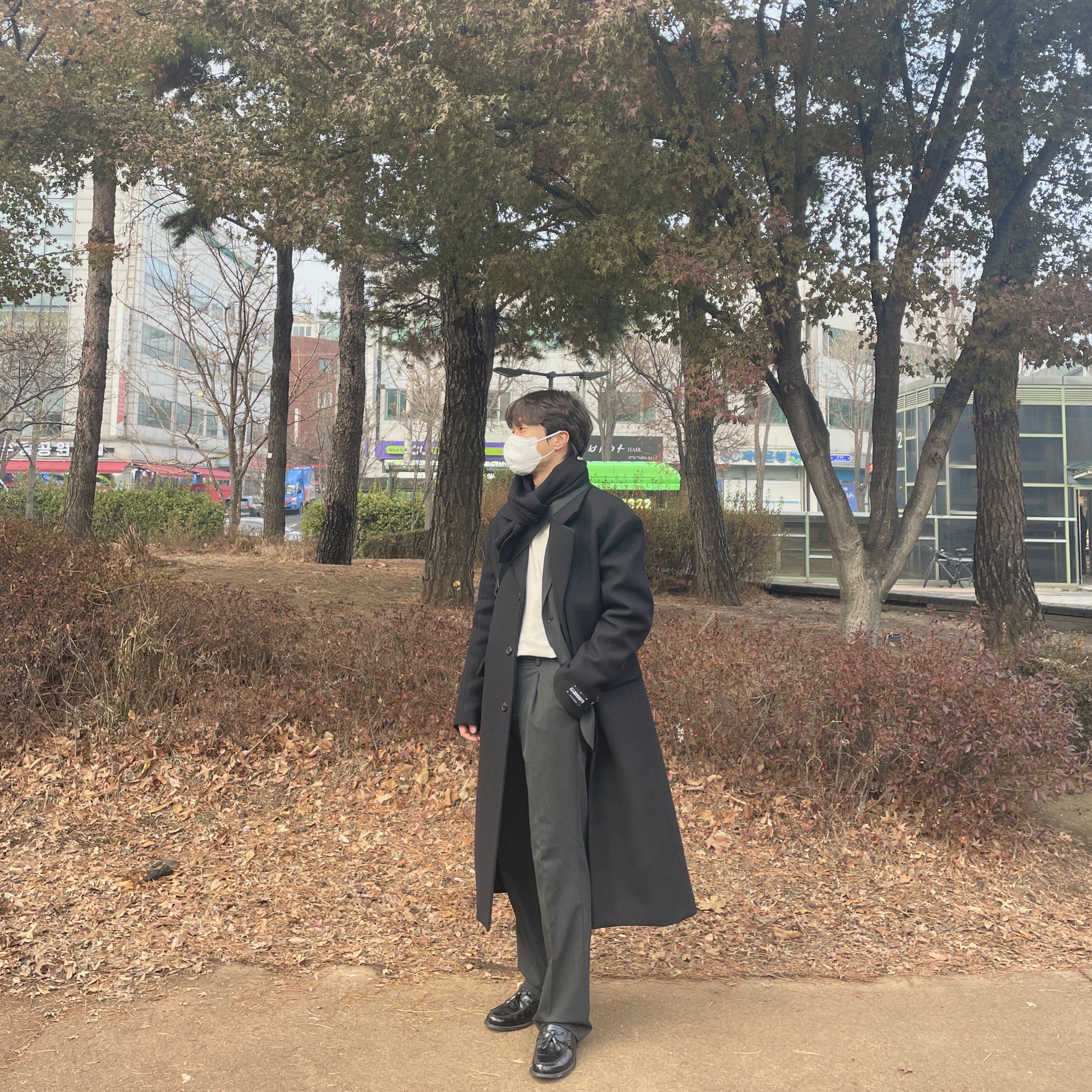 Zara x Ader Error Wool Blend Oversize Coat Black, Gucci Interlocking G Bracelet Silver 착용 스타일