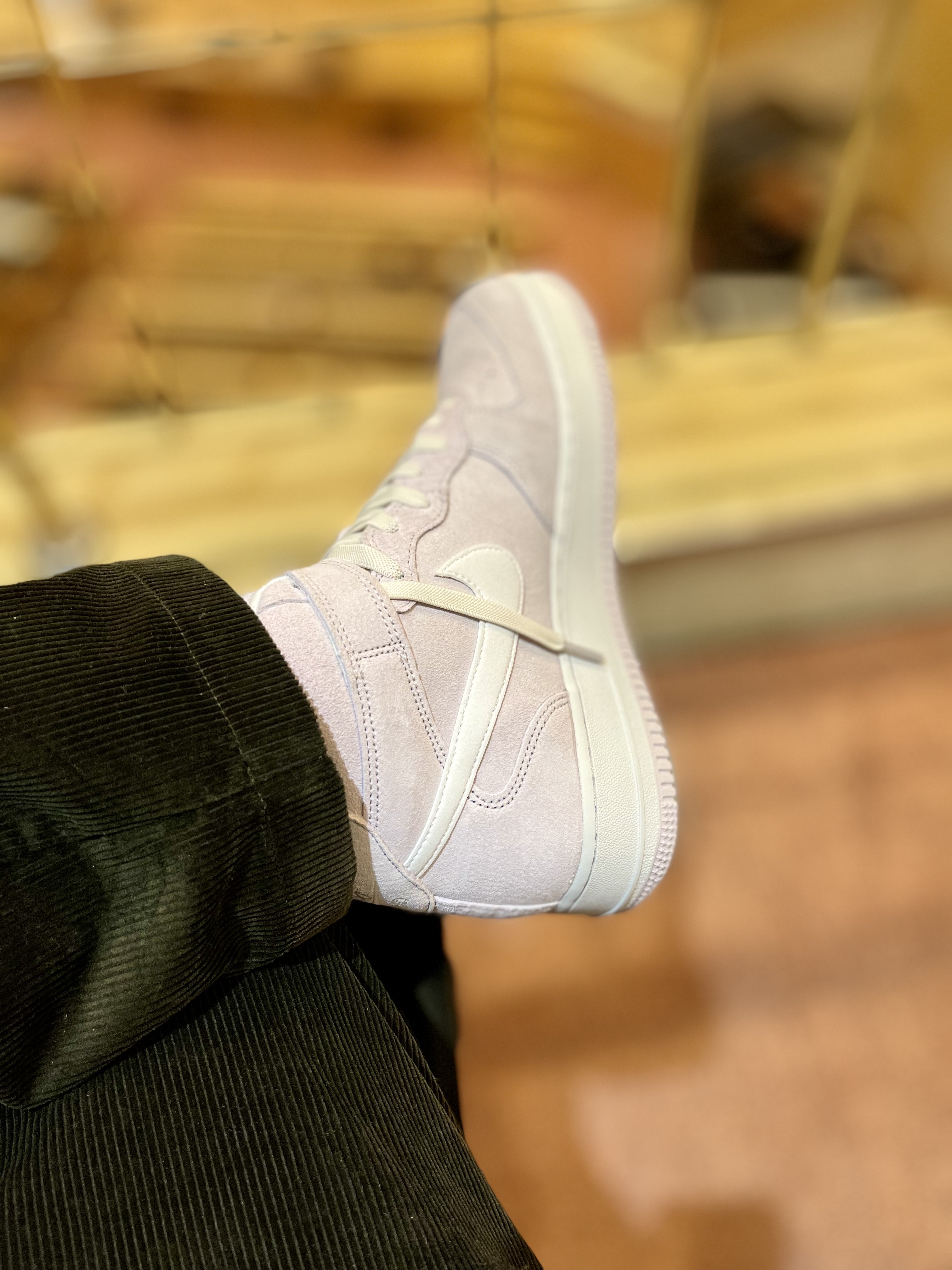 Nike Air Force 1 Mid '07 QS Venice 착용 스타일 - 2