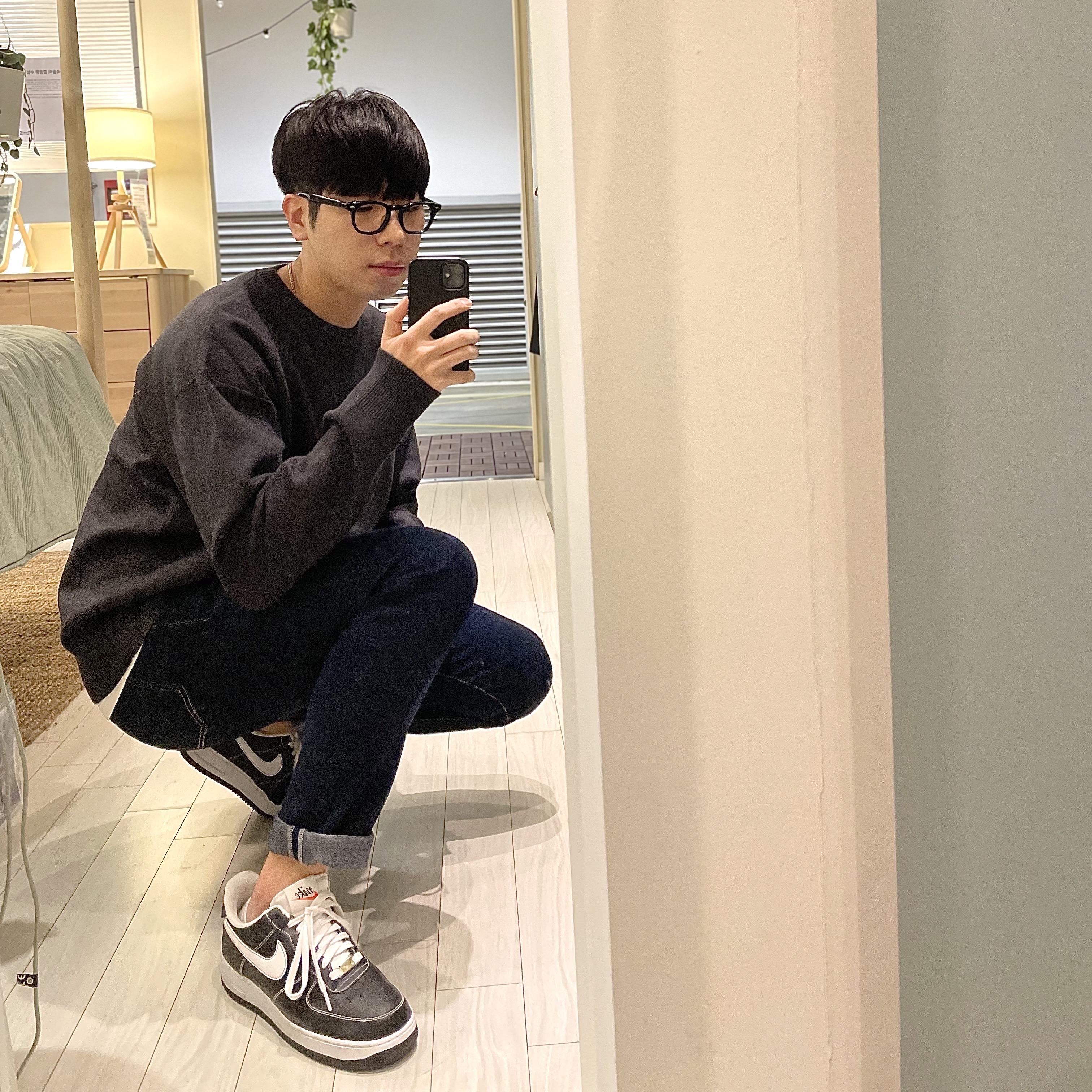 Nike Air Force 1 '07 First Use Black White 착용 스타일
