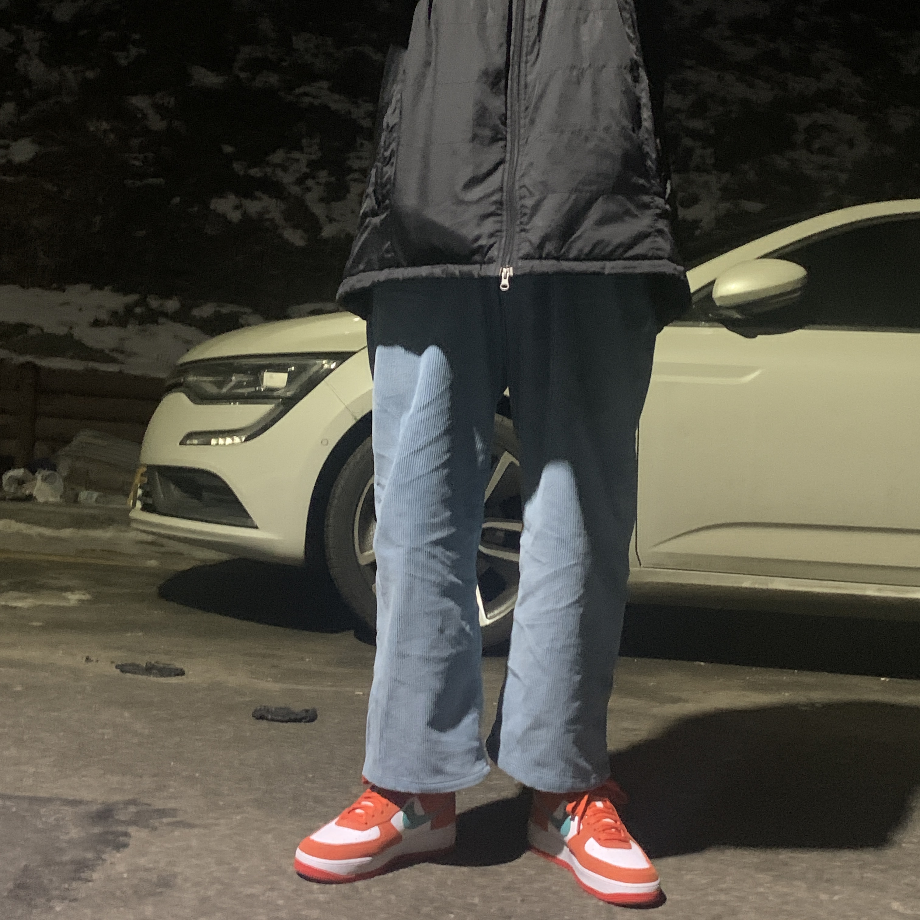 Nike Air Force 1 '07 LV8 Athletic Club Rush Orange Washed Teal 착용 스타일