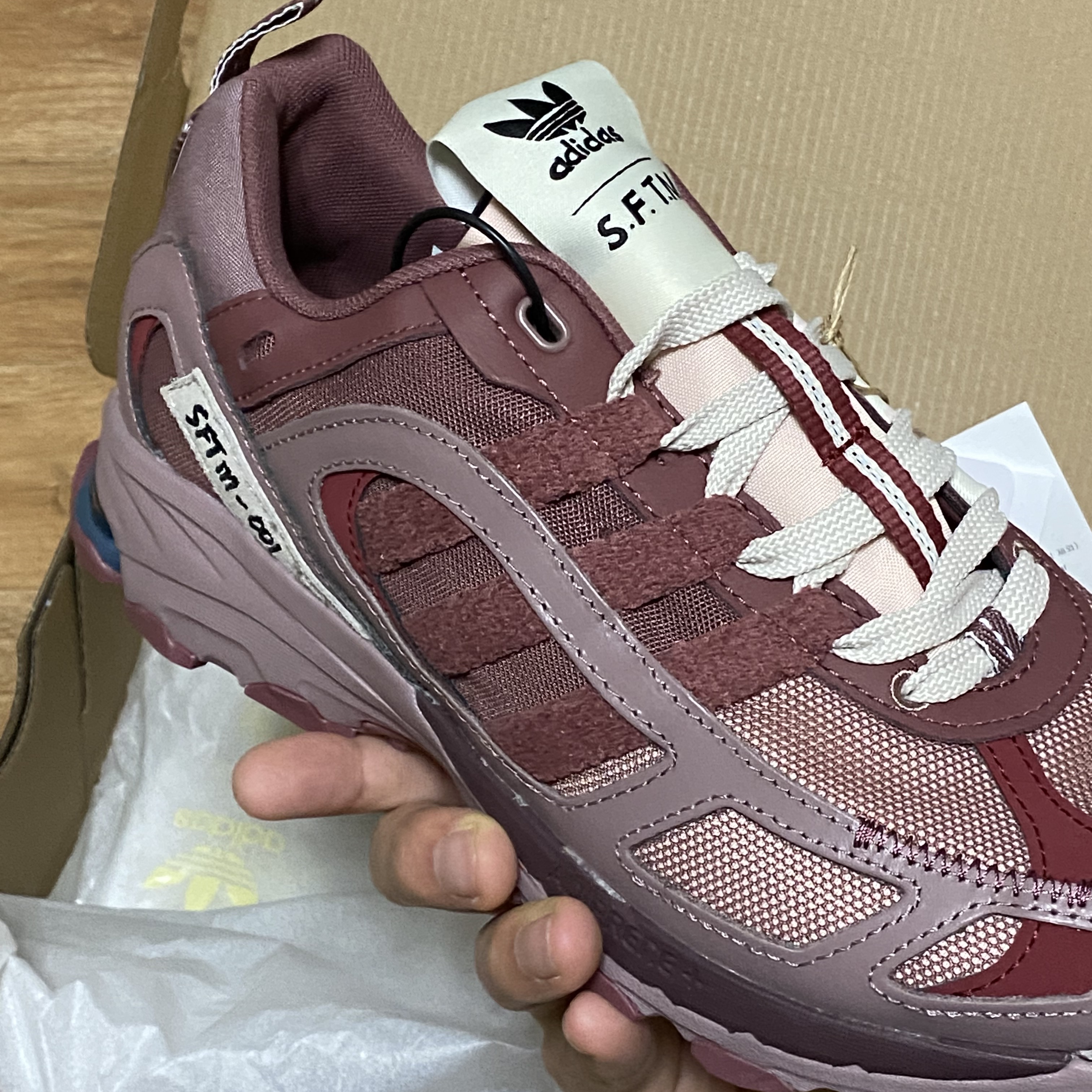 Adidas x Song for the Mute Shadowturf Purple Burgundy 착용 스타일 - 3