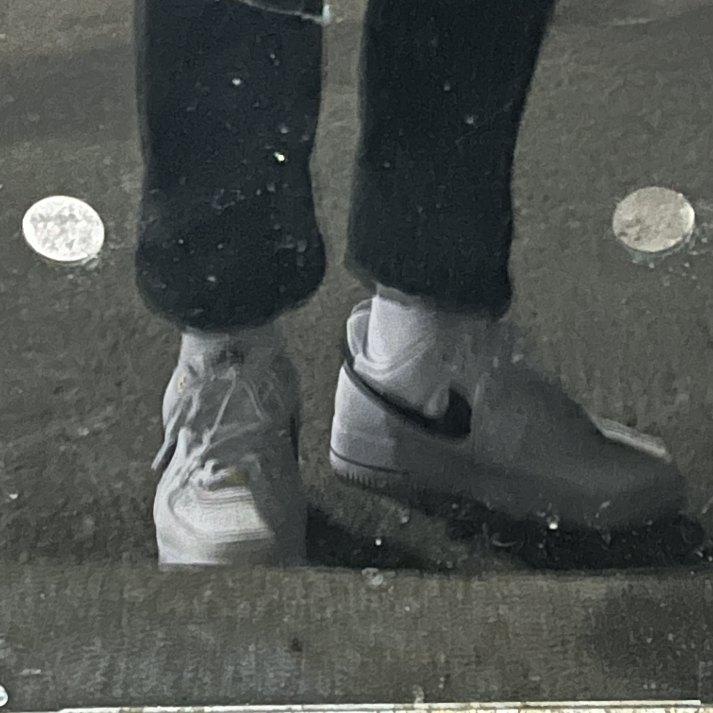 Nike Air Force 1 '07 LV8 40th Anniversary Join Forces White Black 착용 스타일