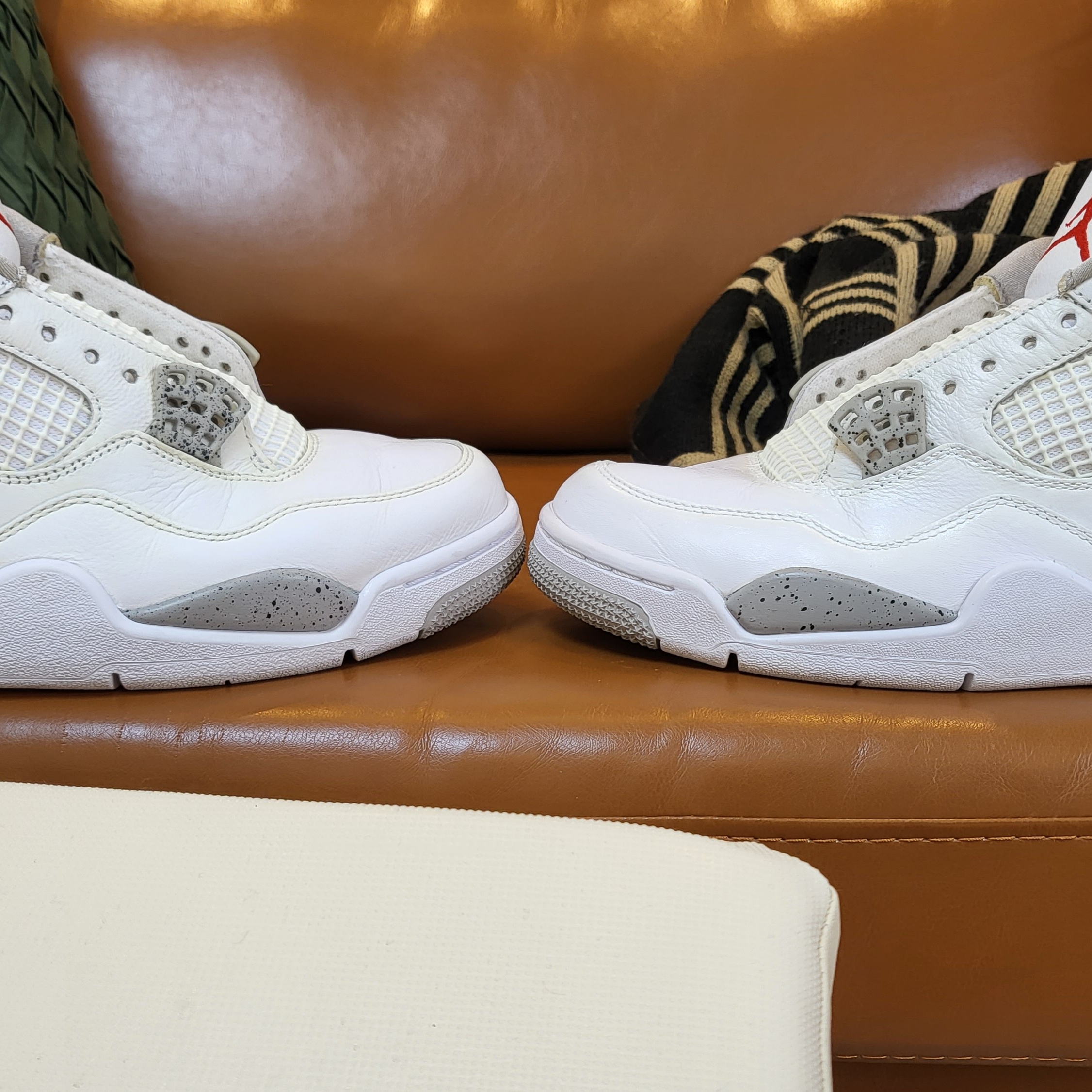 Jordan 4 Retro Tech White 착용 스타일 - 1