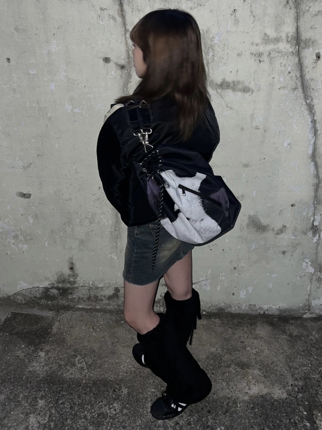 Adidas Superstar Core Black White 착용 스타일 - 4